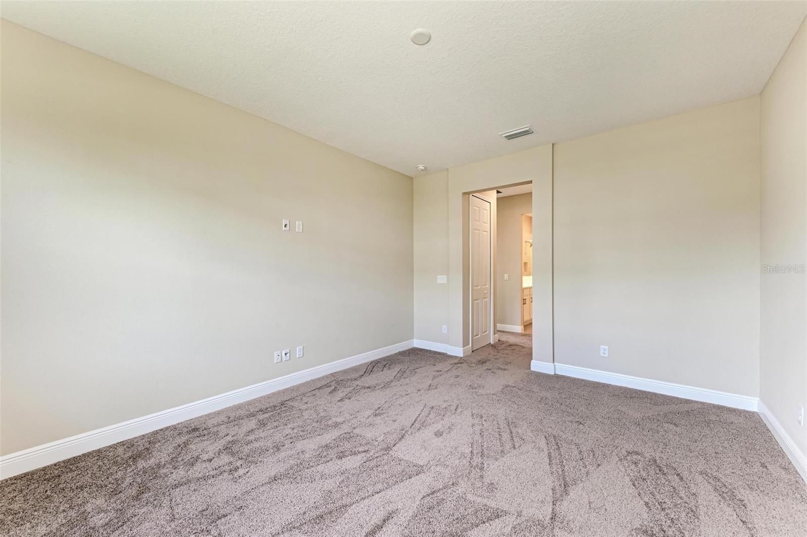 149 OKEEFFE CIR — photo 18