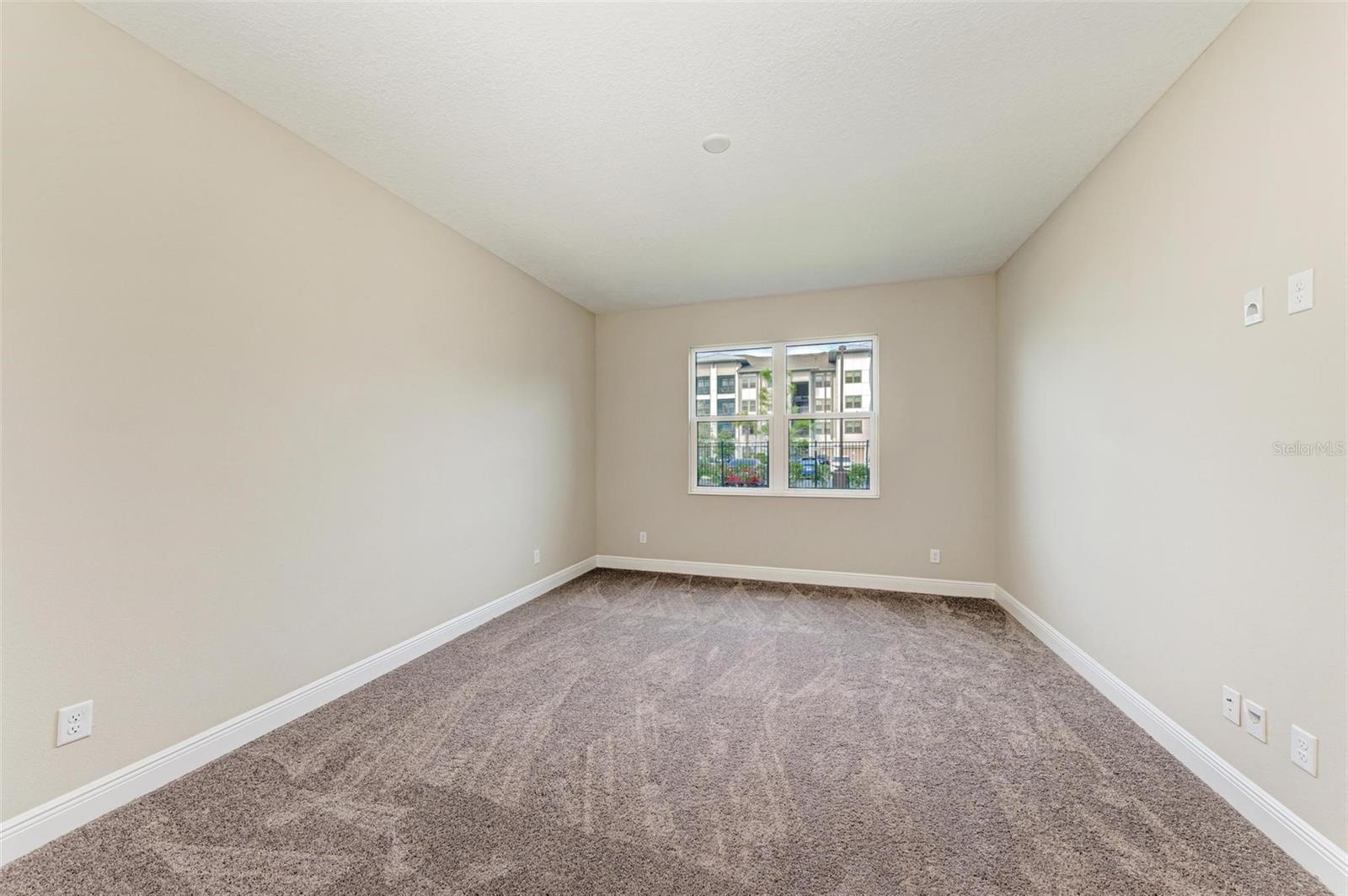 149 OKEEFFE CIR — photo 16
