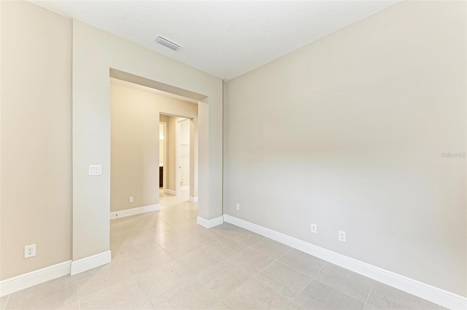 149 OKEEFFE CIR — photo 29