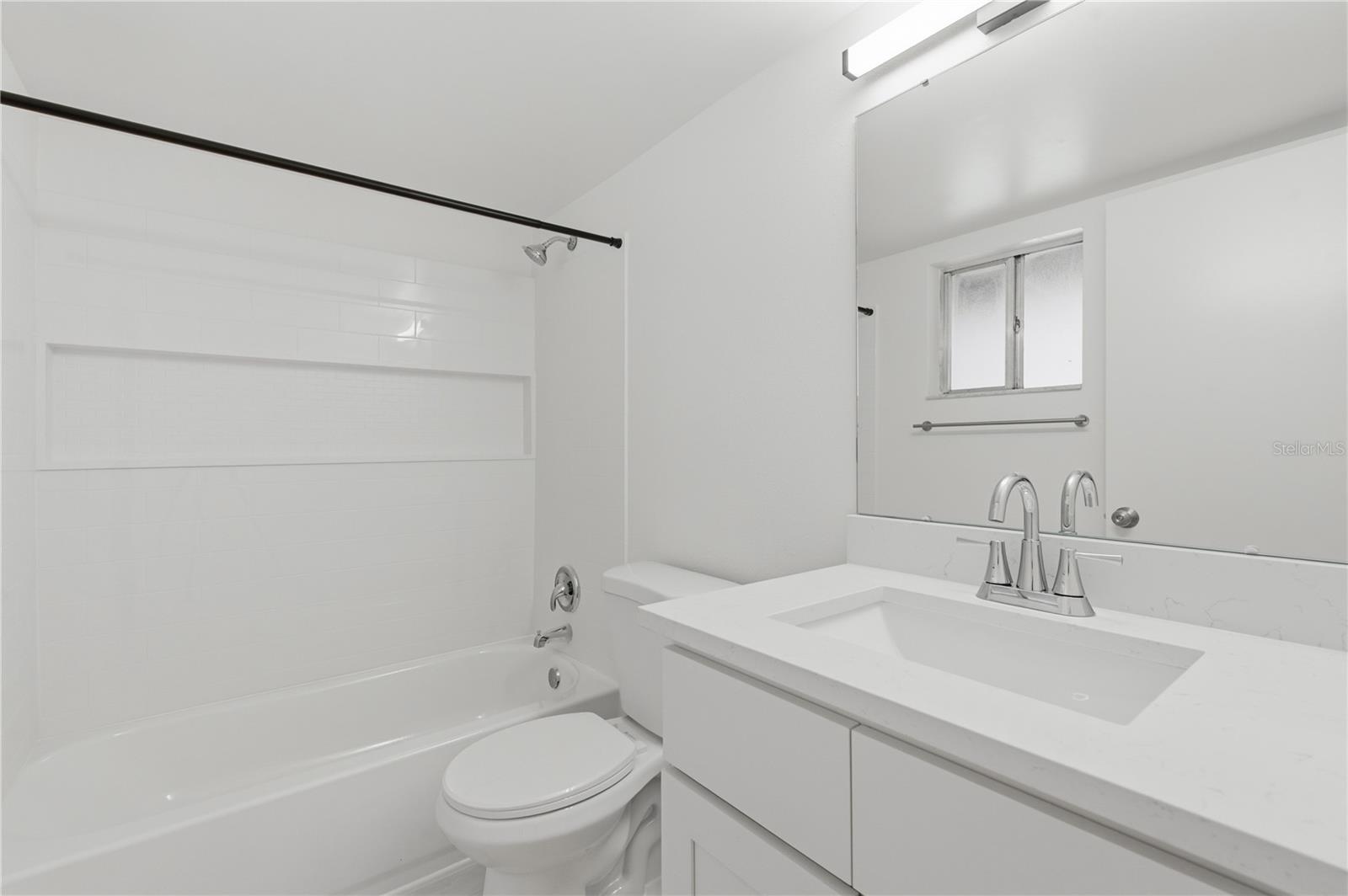 1100 TURNER ST — photo 5