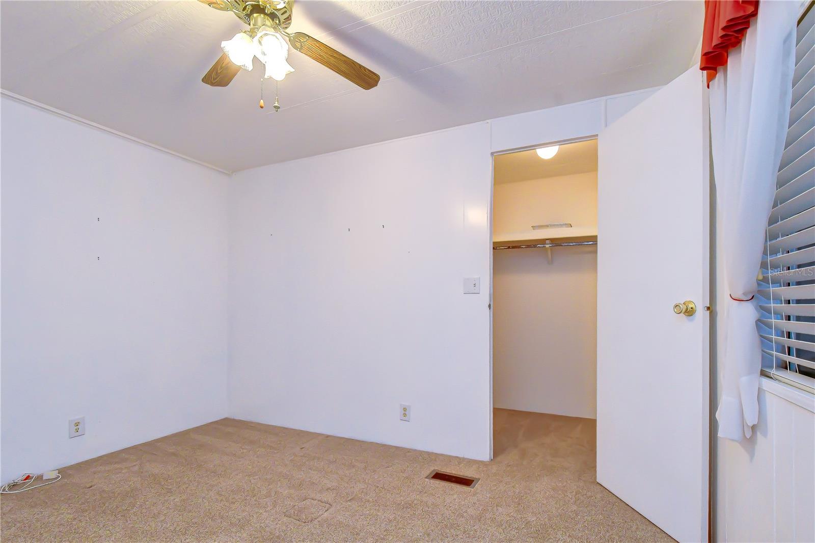37816 BARCELONA AVE — photo 32