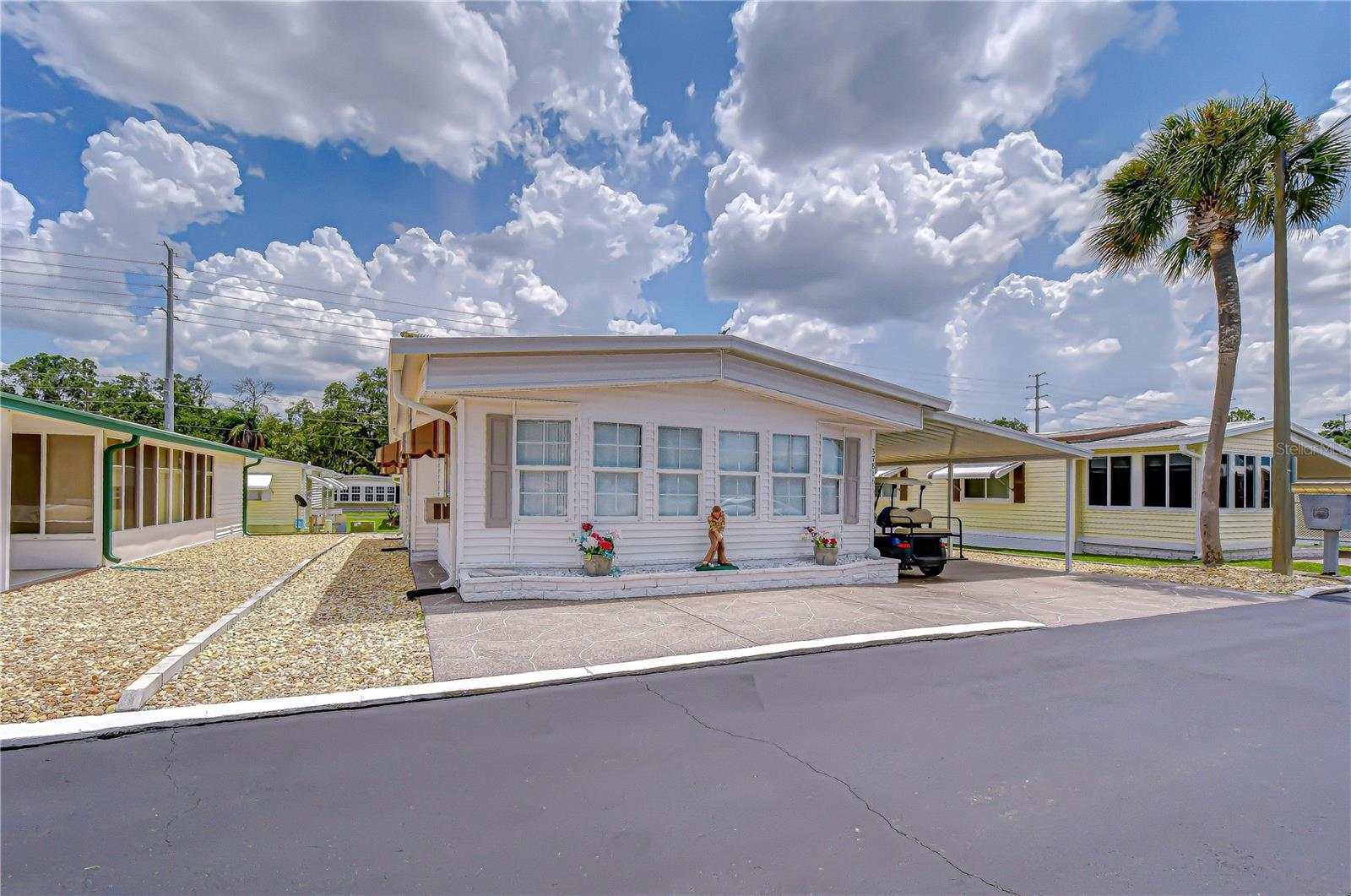 37816 BARCELONA AVE — photo 3