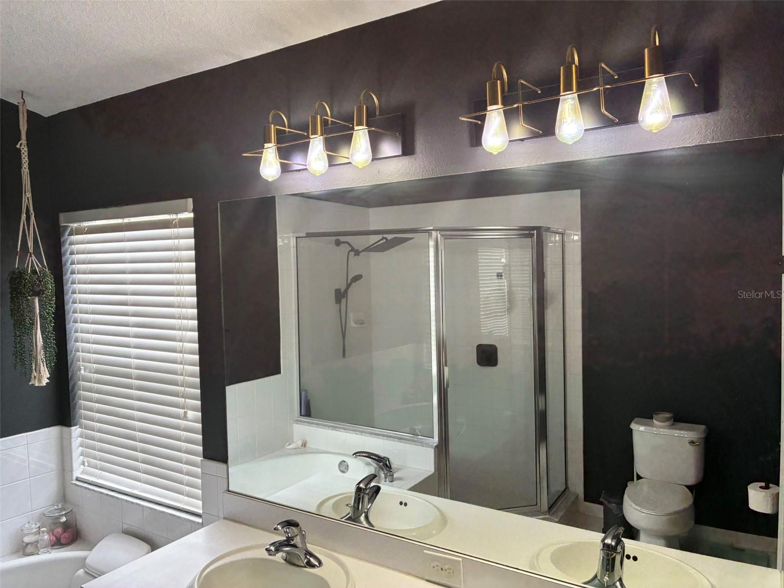 8026 CARRIAGE POINTE DRIVE — photo 23
