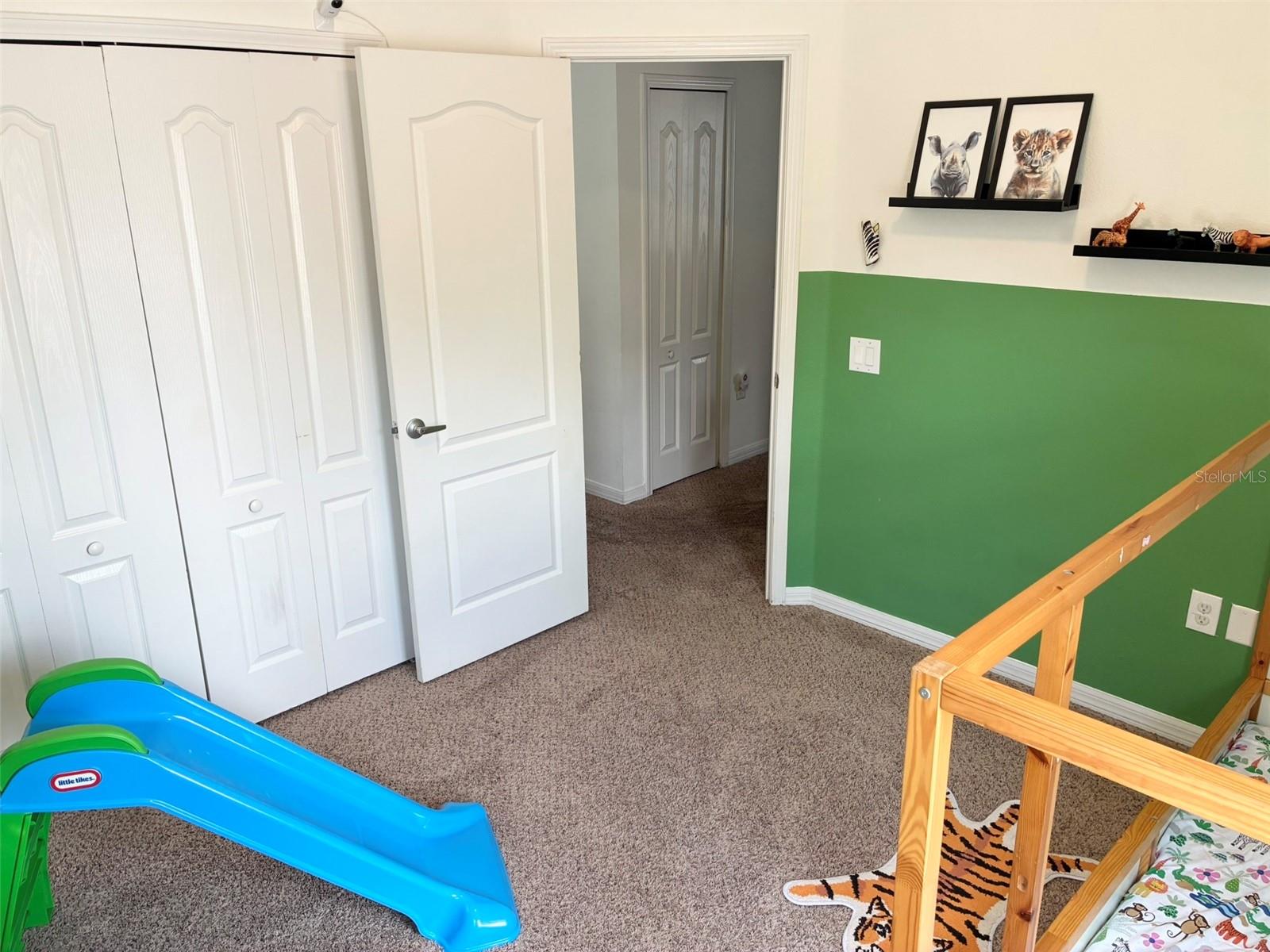 8026 CARRIAGE POINTE DRIVE — photo 32