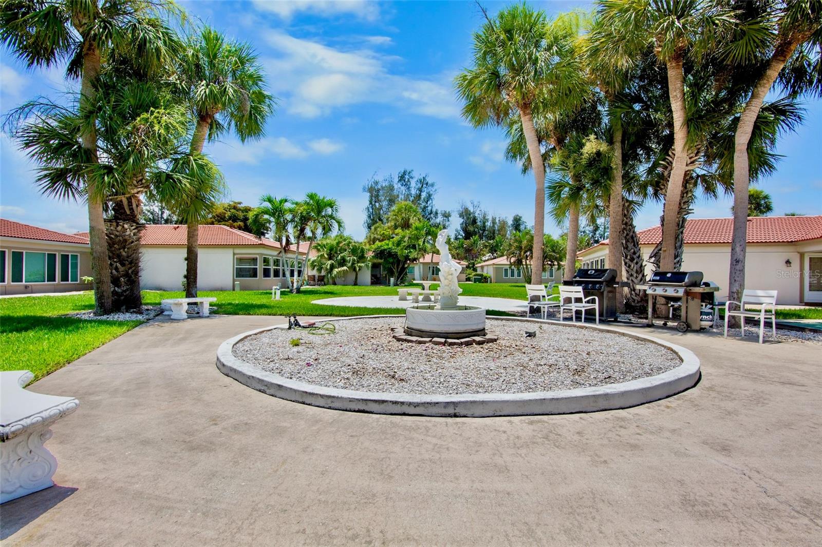 159 VISTA HERMOSA CIR #27B — photo 33