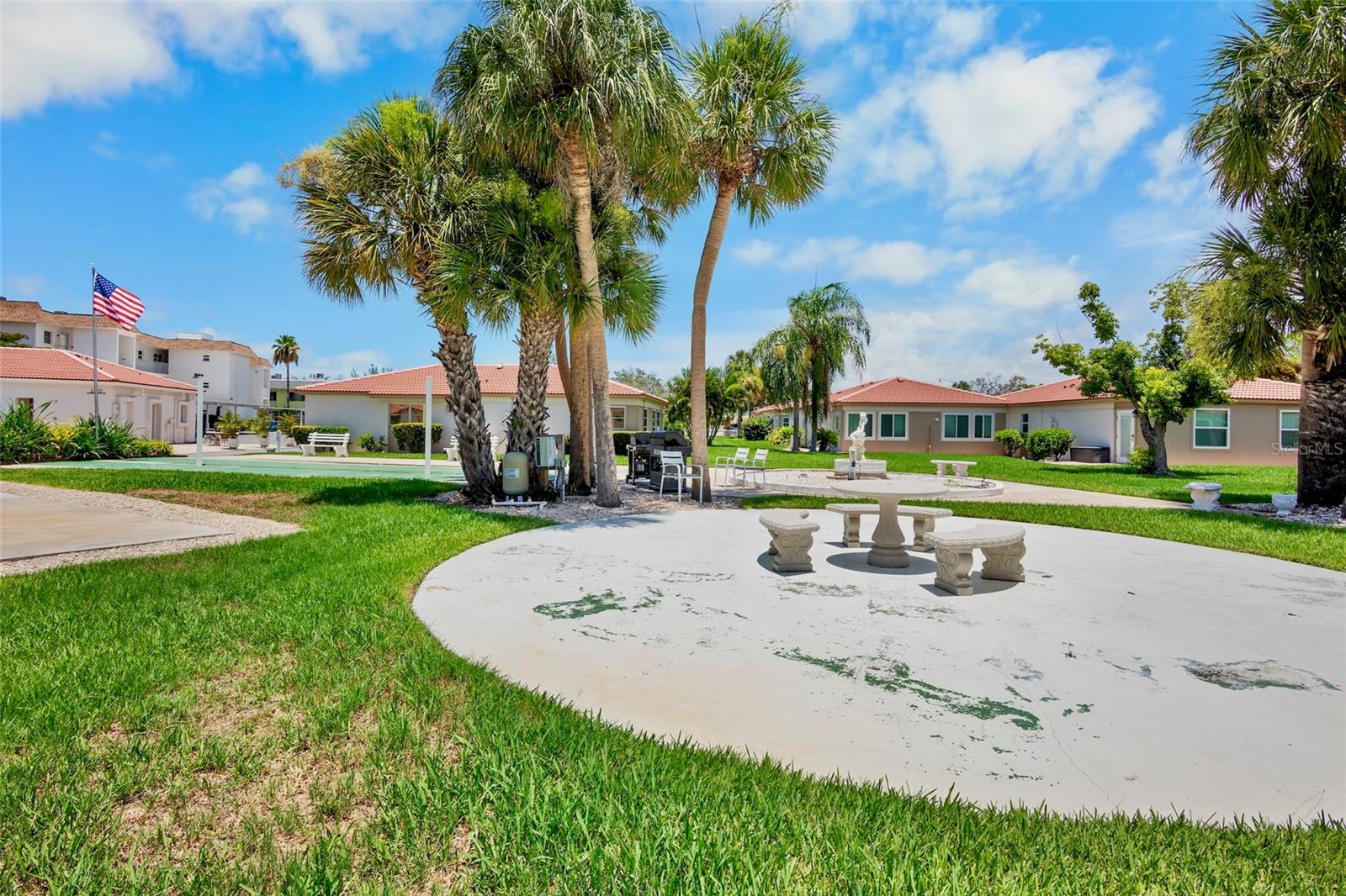 159 VISTA HERMOSA CIR #27B — photo 36
