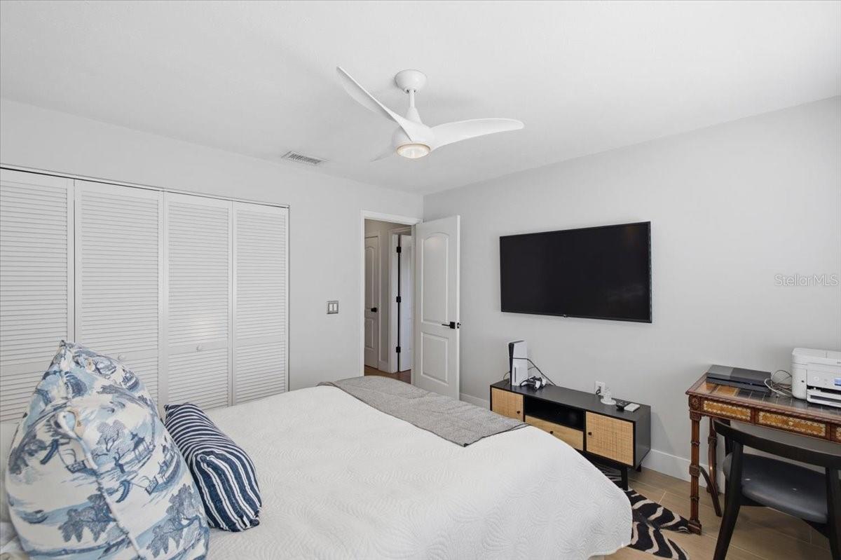 5103 S JULES VERNE CT — photo 39