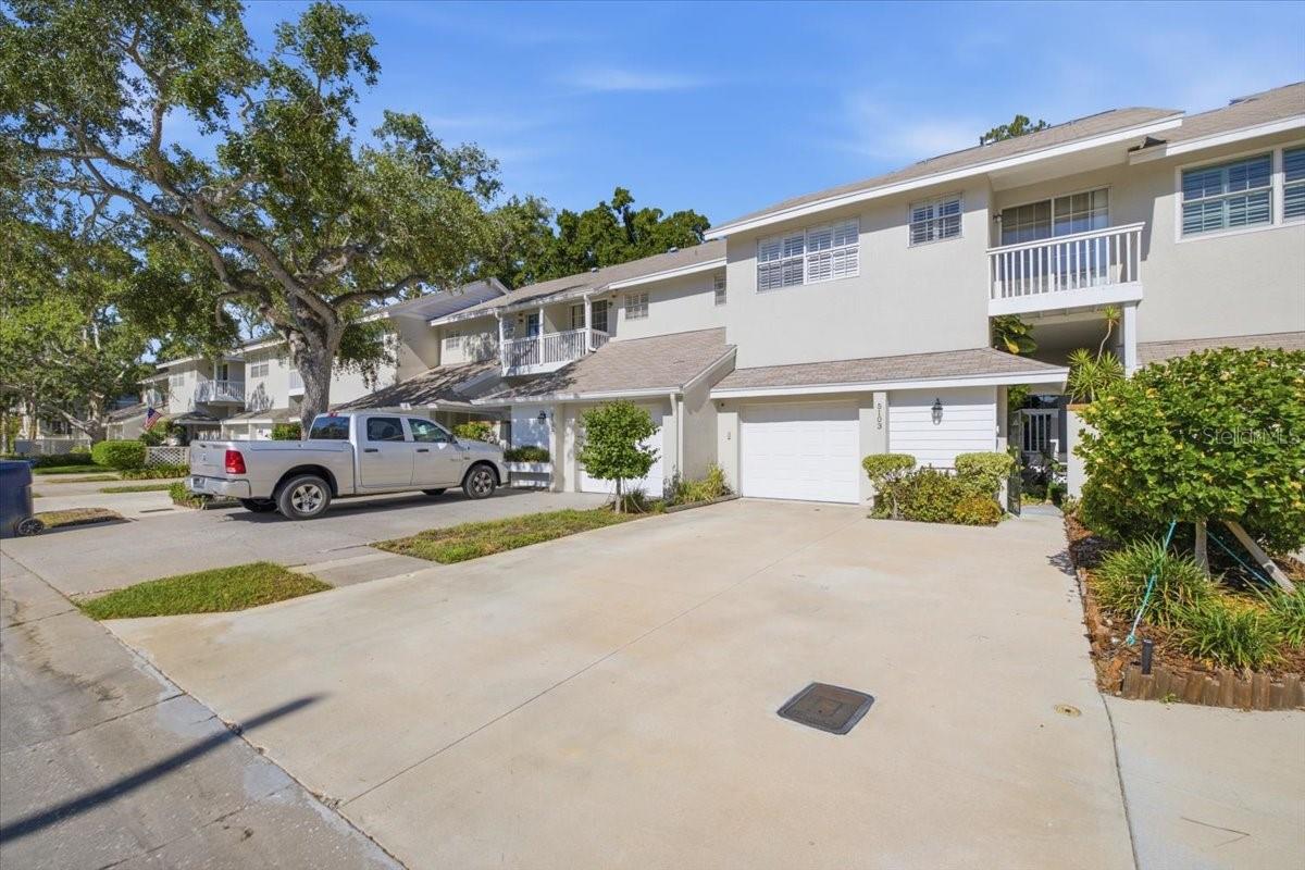 5103 S JULES VERNE CT — photo 3