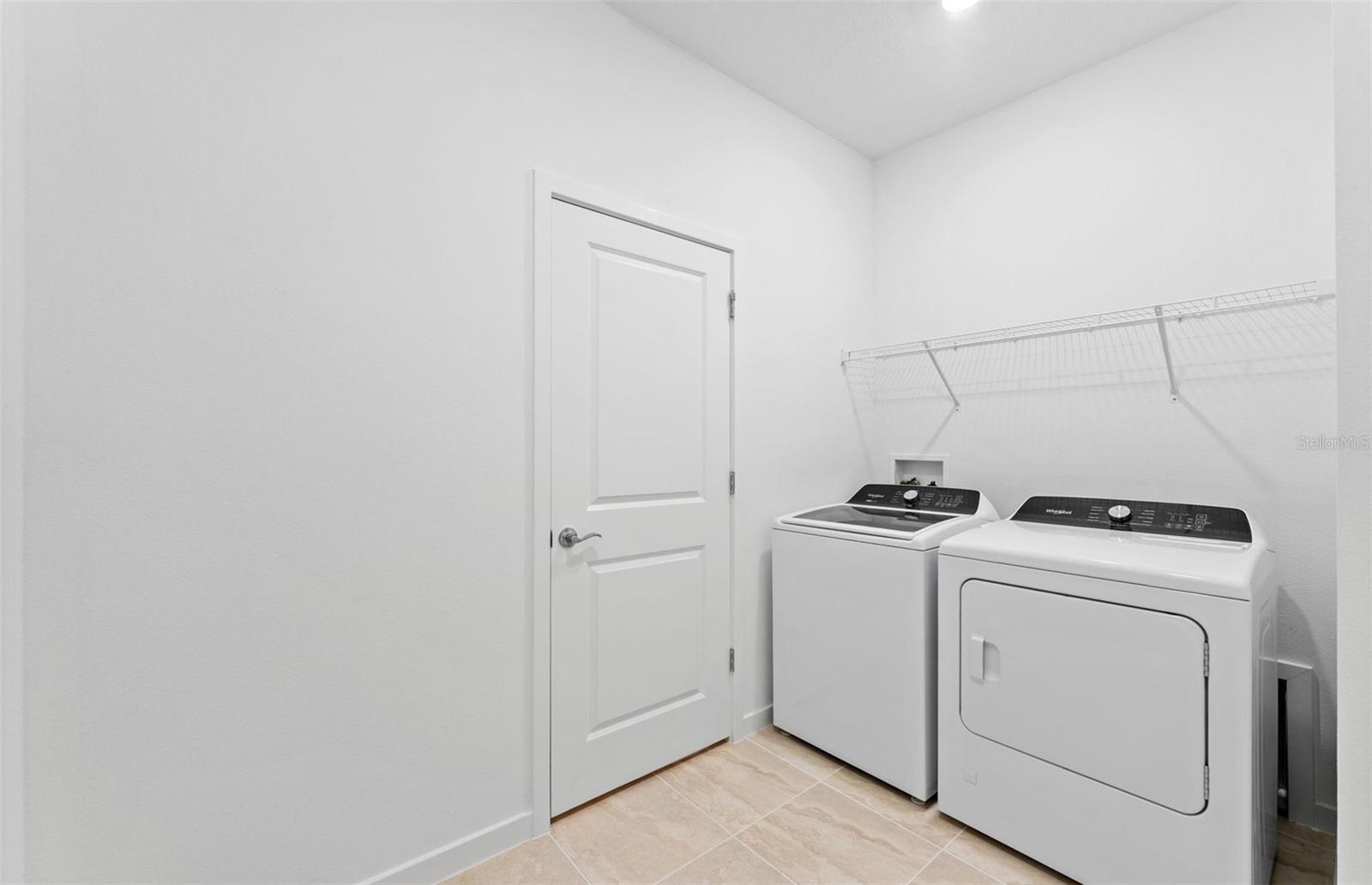 37405 CLINCH CIR — photo 16