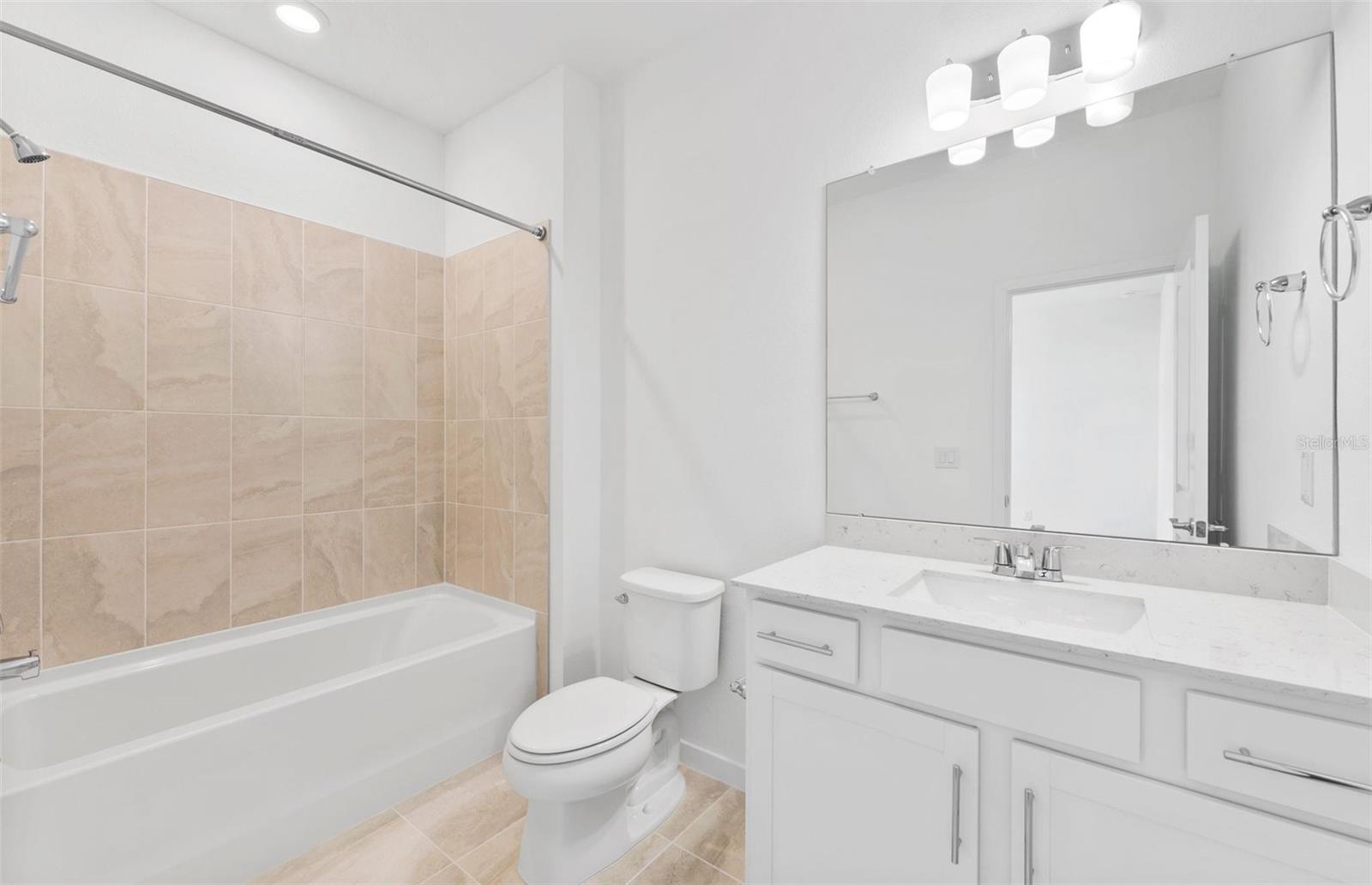 37405 CLINCH CIR — photo 14