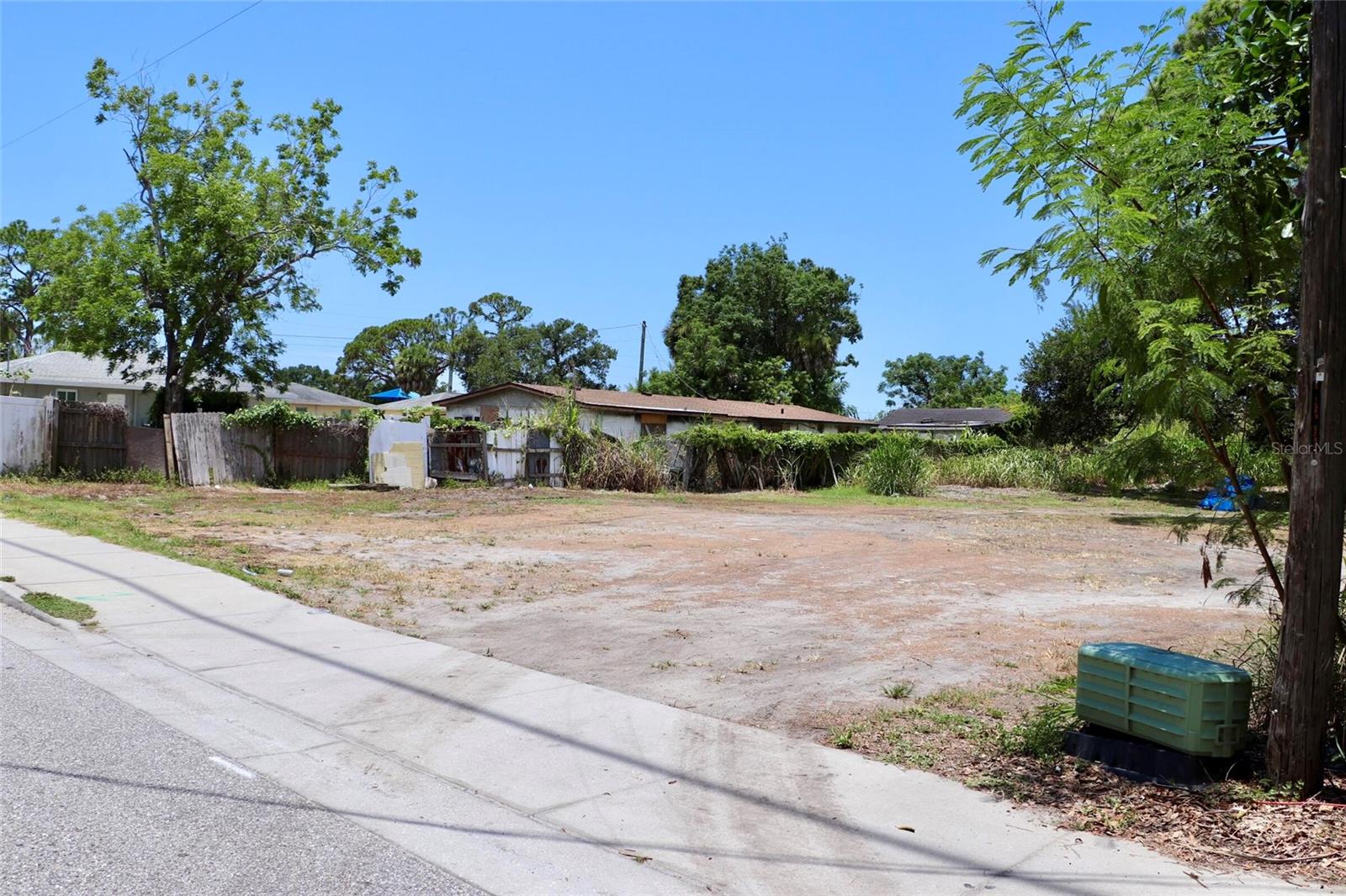 0 MANGO AVE — photo 2