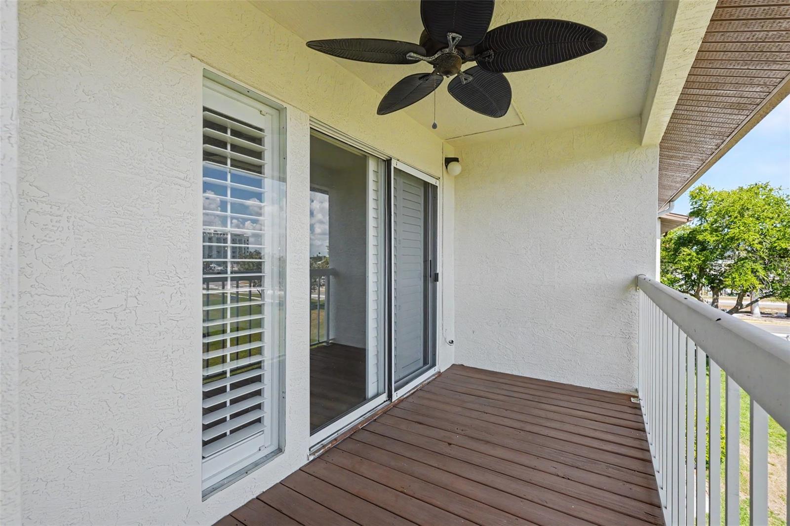 269 MADEIRA CIR — photo 25