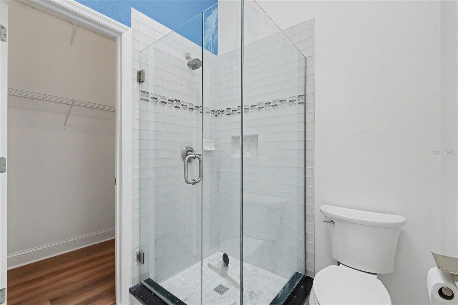 269 MADEIRA CIR — photo 23