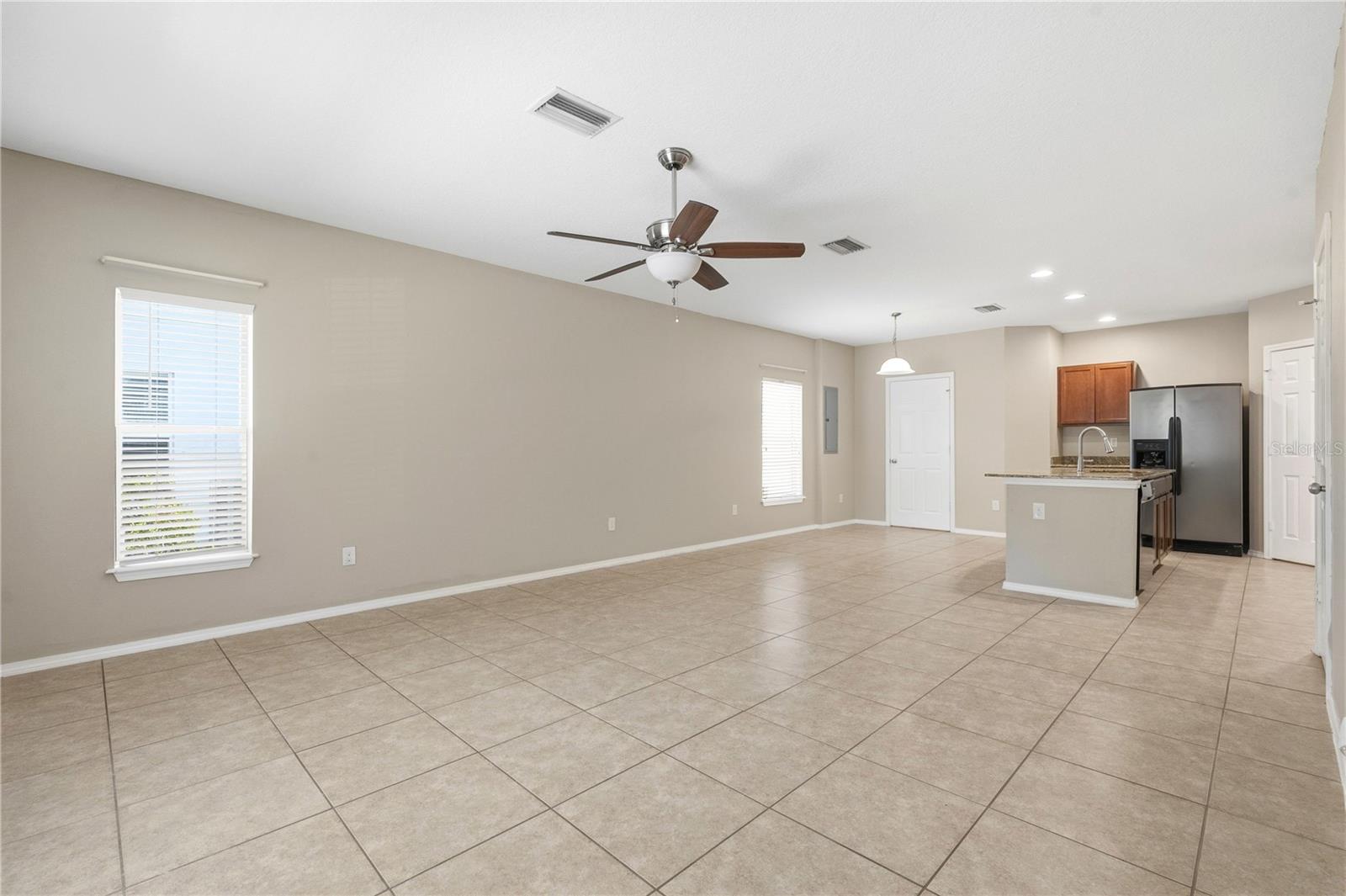 4715 CHATTERTON WAY — photo 4
