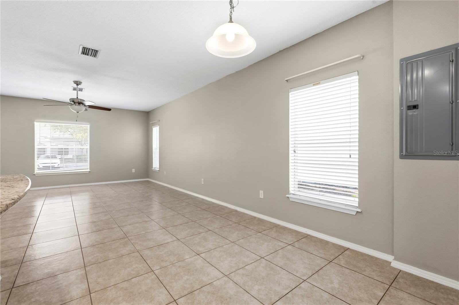 4715 CHATTERTON WAY — photo 11