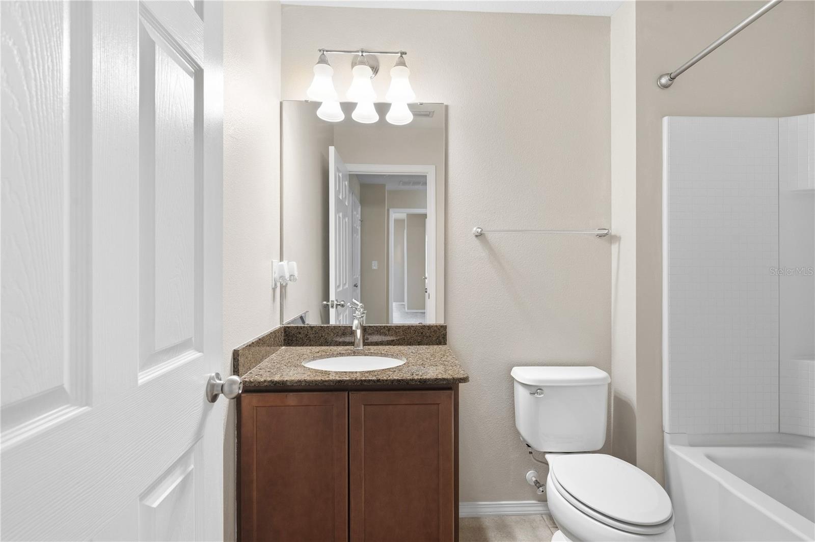 4715 CHATTERTON WAY — photo 32