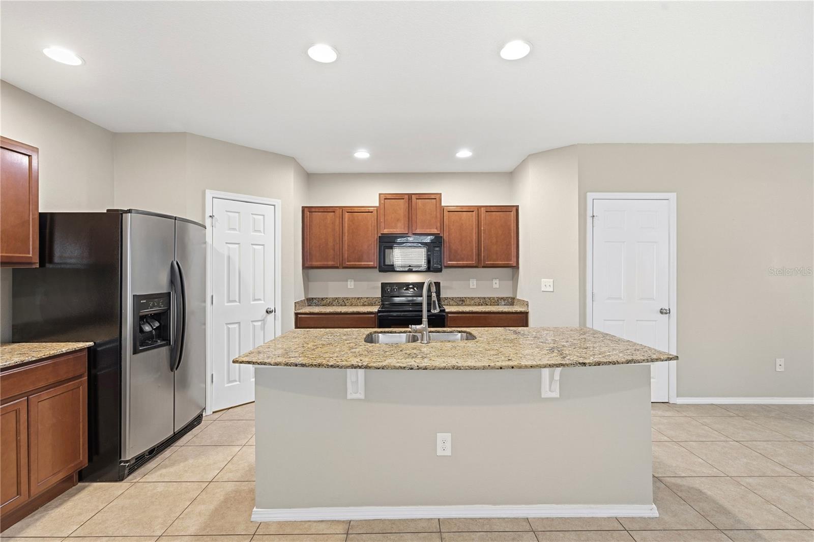 4715 CHATTERTON WAY — photo 15