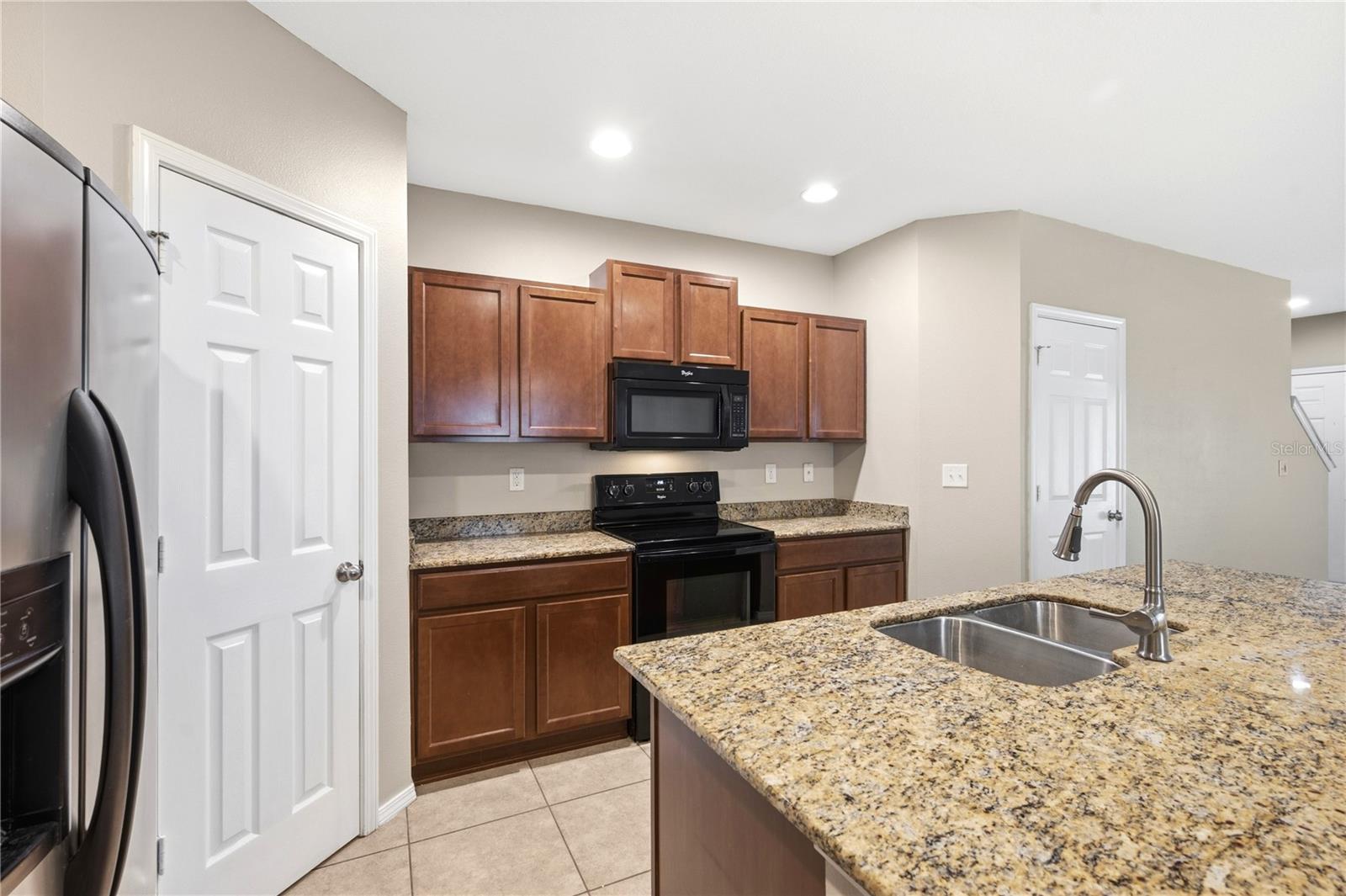 4715 CHATTERTON WAY — photo 13