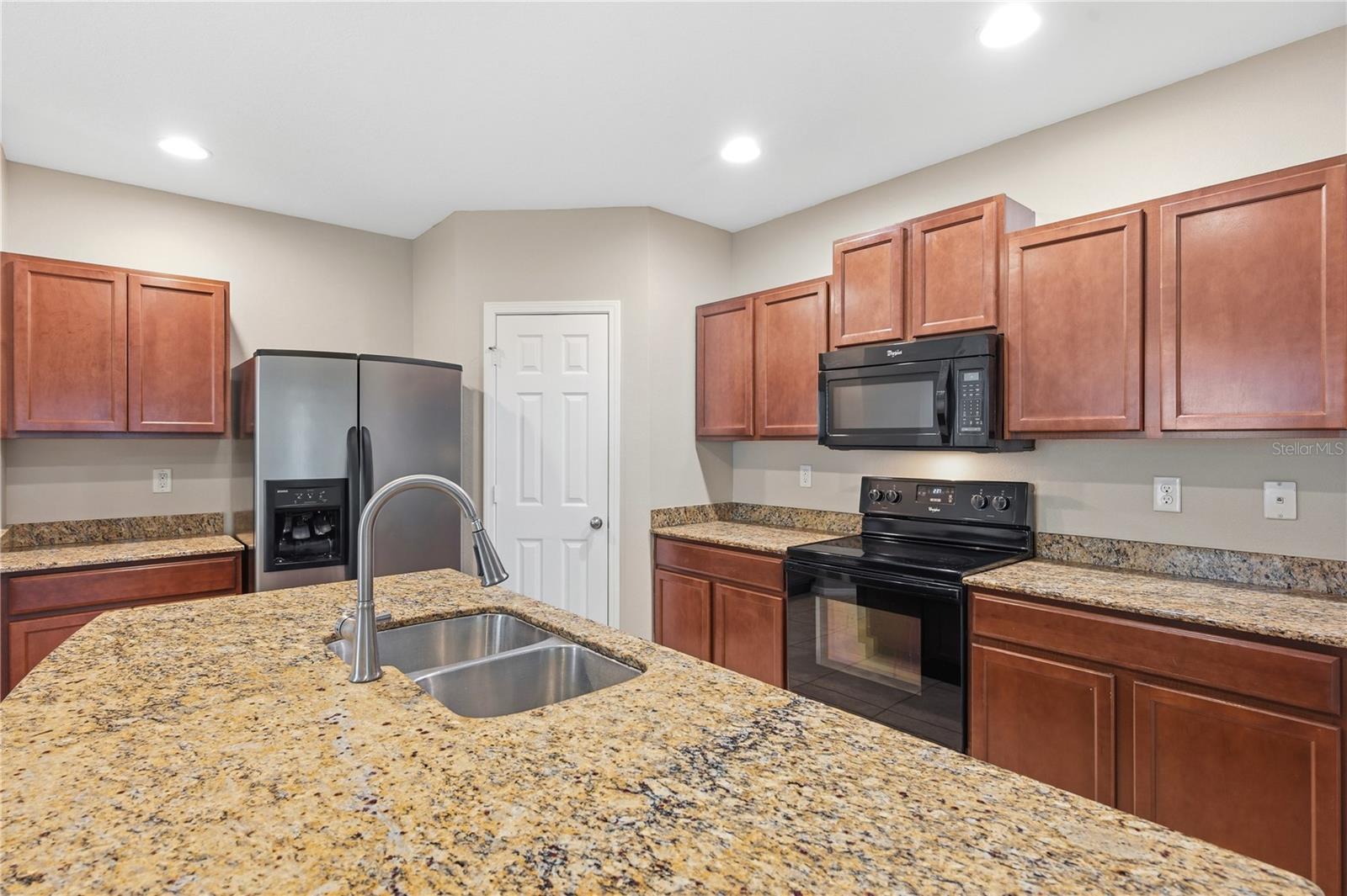 4715 CHATTERTON WAY — photo 16