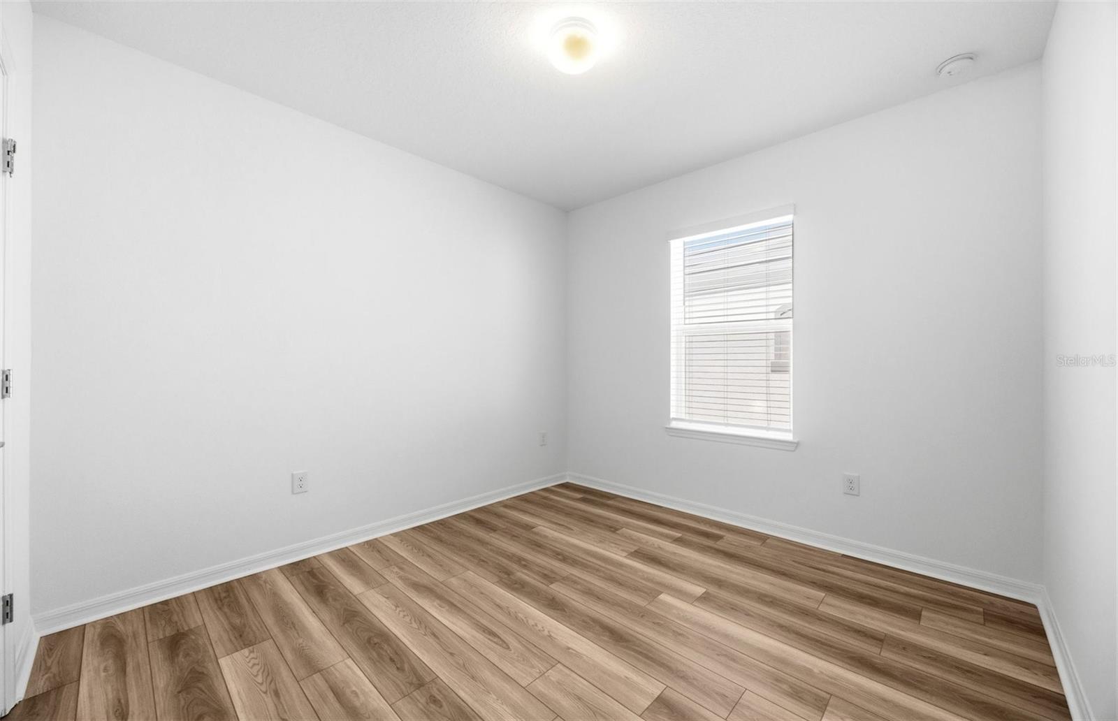 1041 WENAHA CT — photo 12