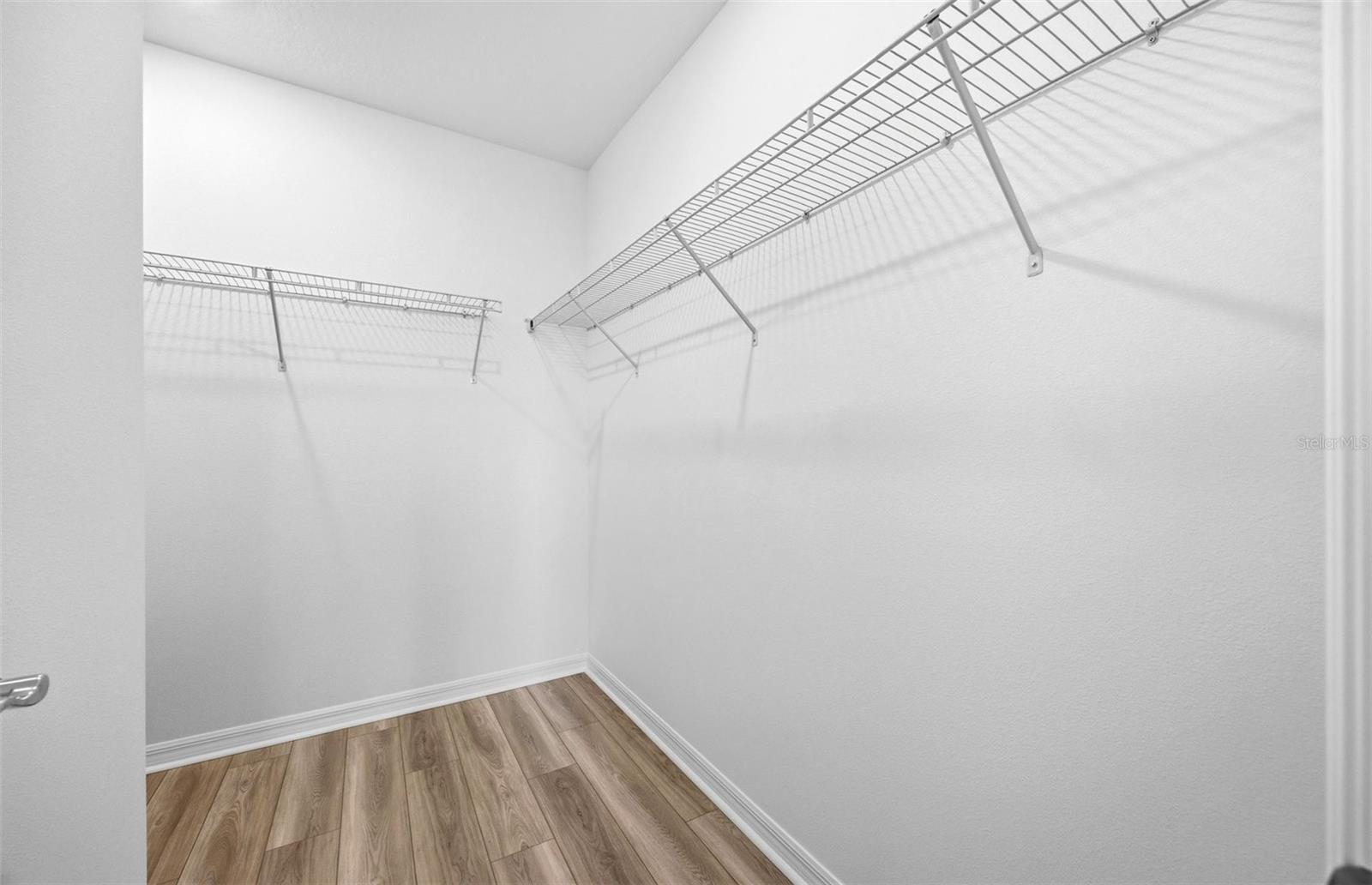 1041 WENAHA CT — photo 11