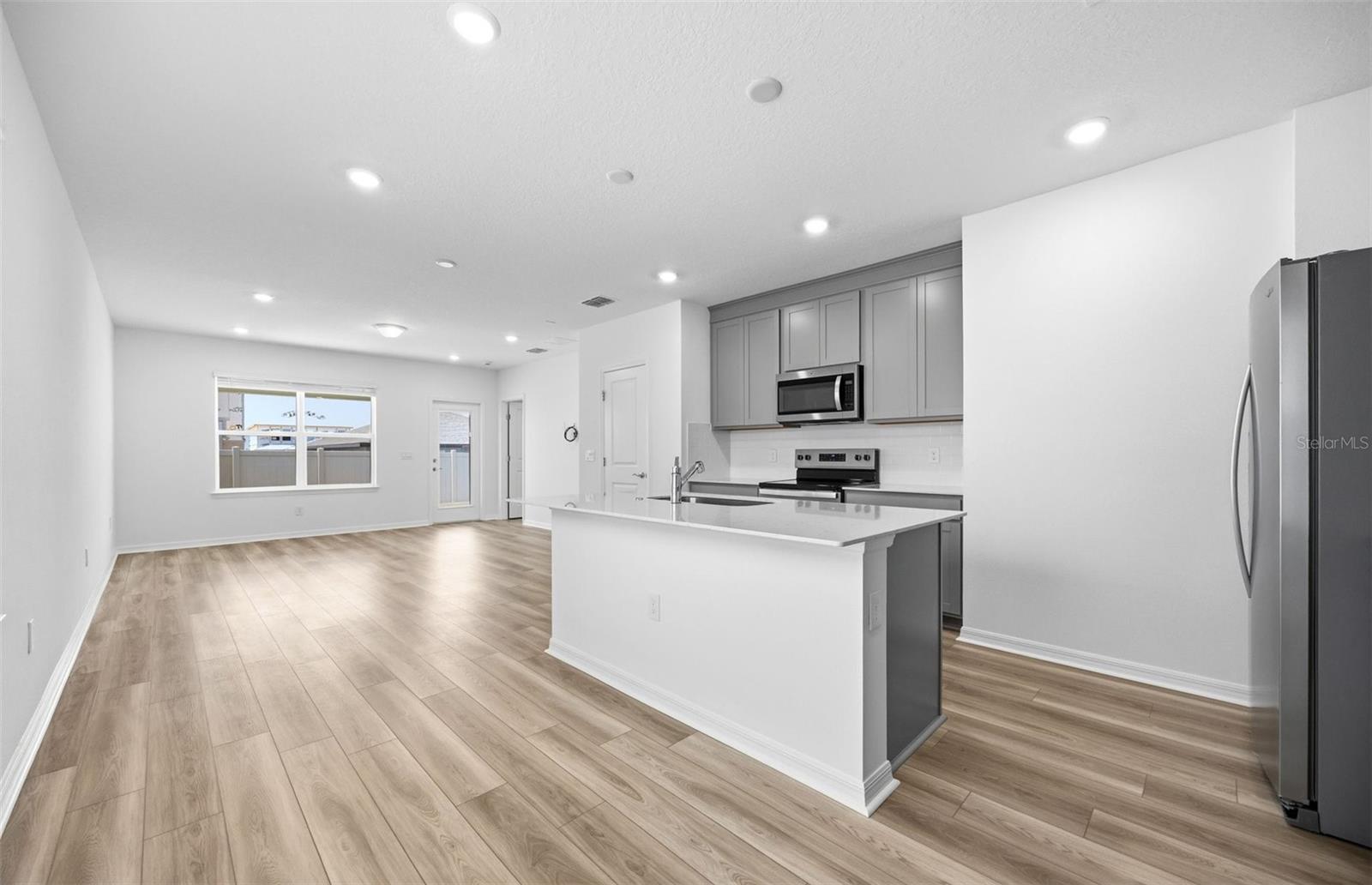 1041 WENAHA CT — photo 5