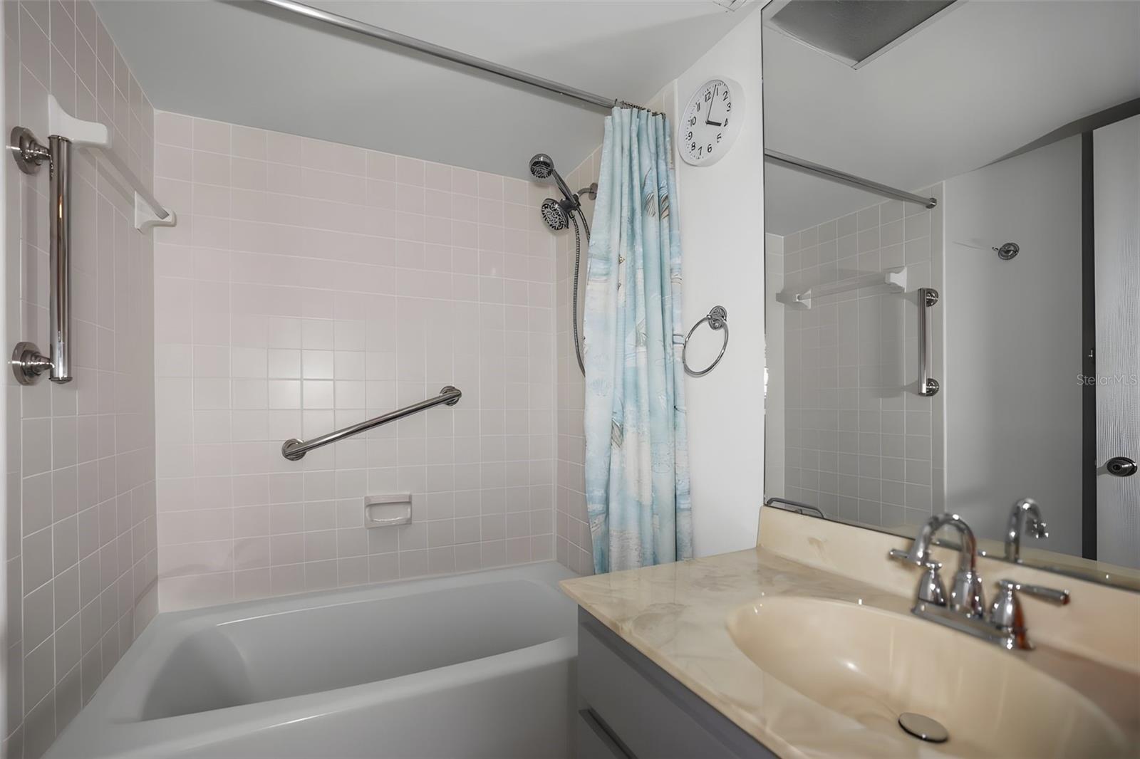 401 150TH AVE #241 — photo 39