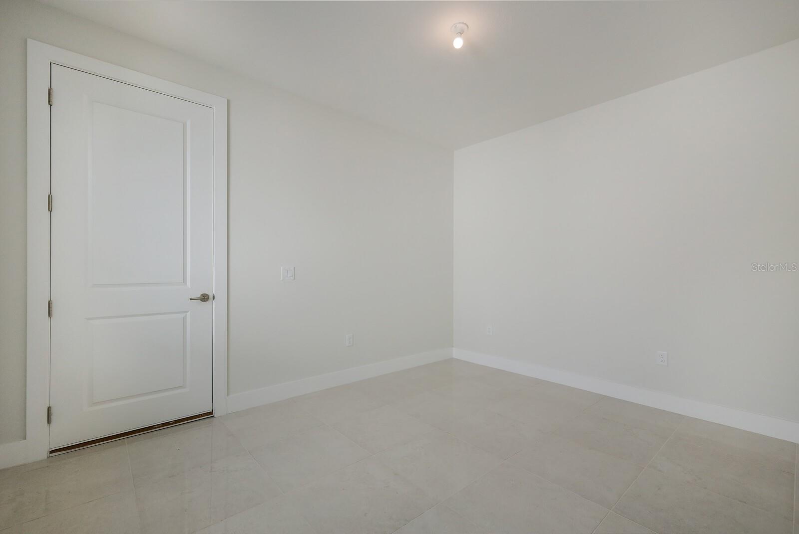 6009 WHITE MANGROVE LN — photo 16