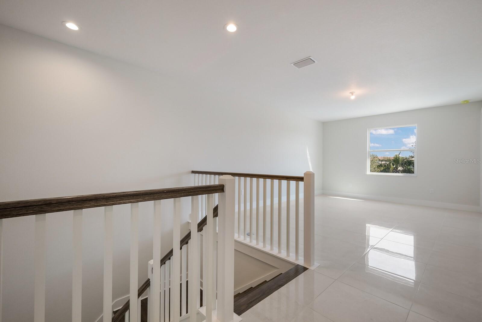 6009 WHITE MANGROVE LN — photo 18
