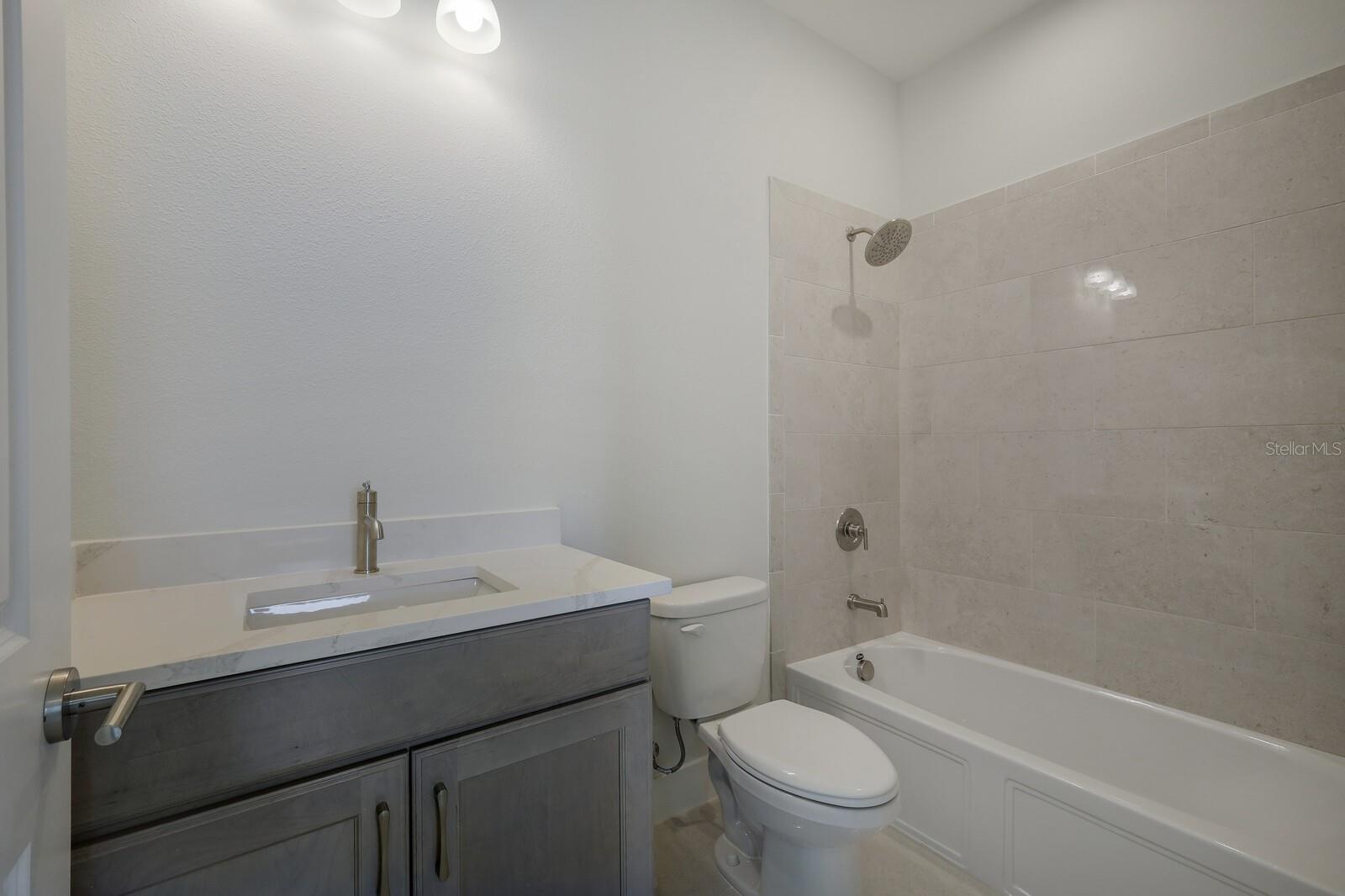 6009 WHITE MANGROVE LN — photo 23