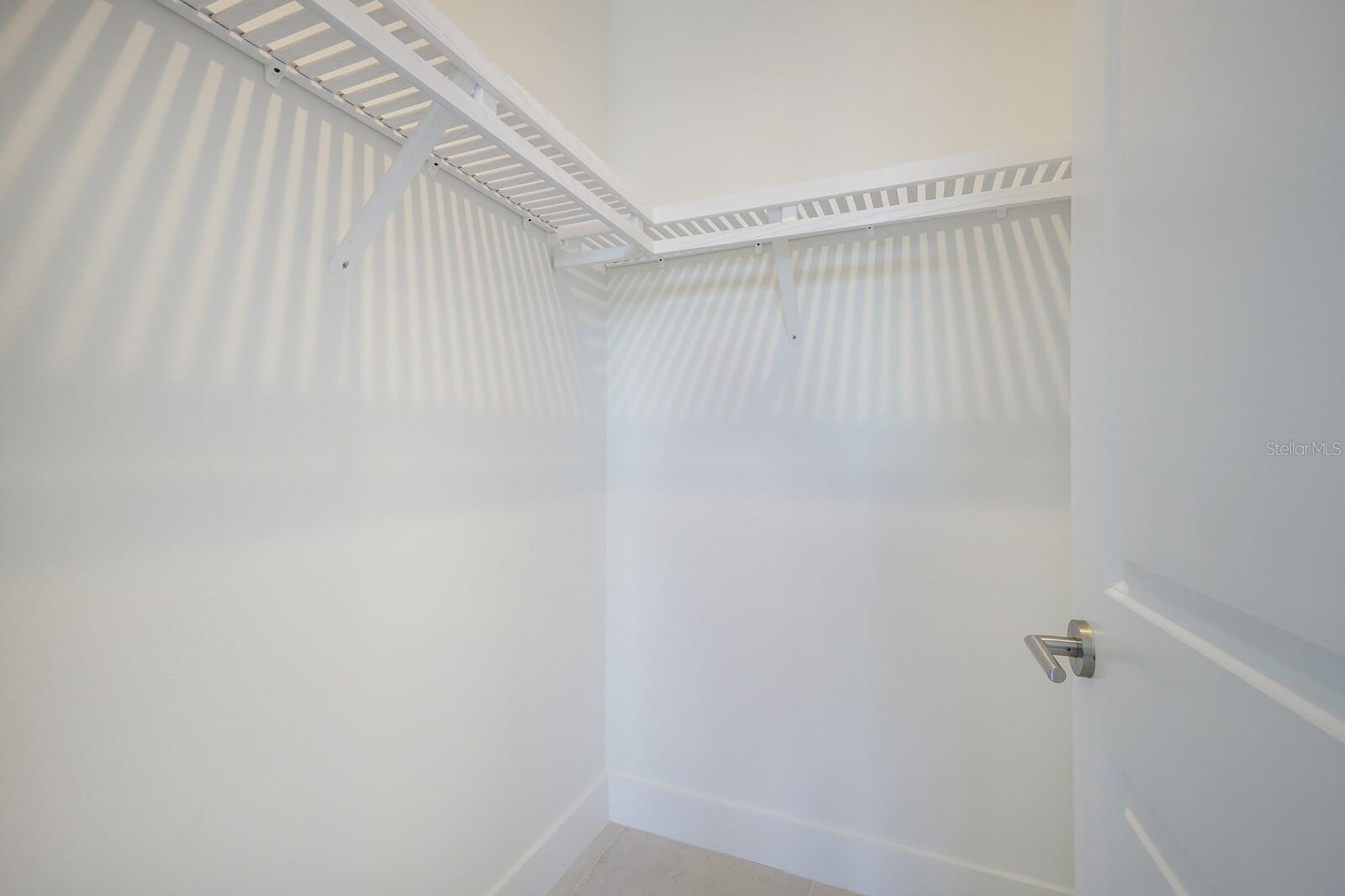6009 WHITE MANGROVE LN — photo 21