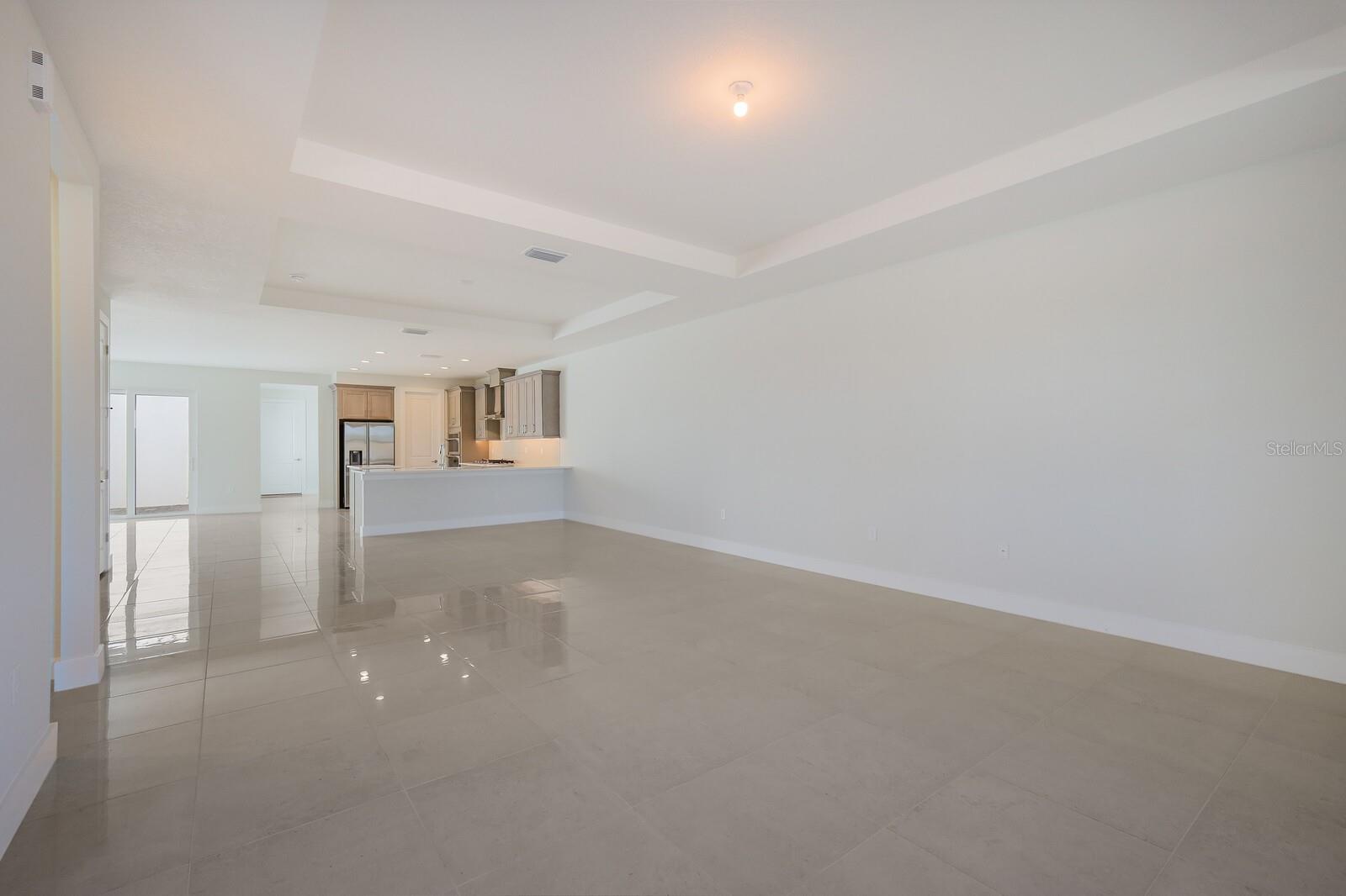 6009 WHITE MANGROVE LN — photo 4