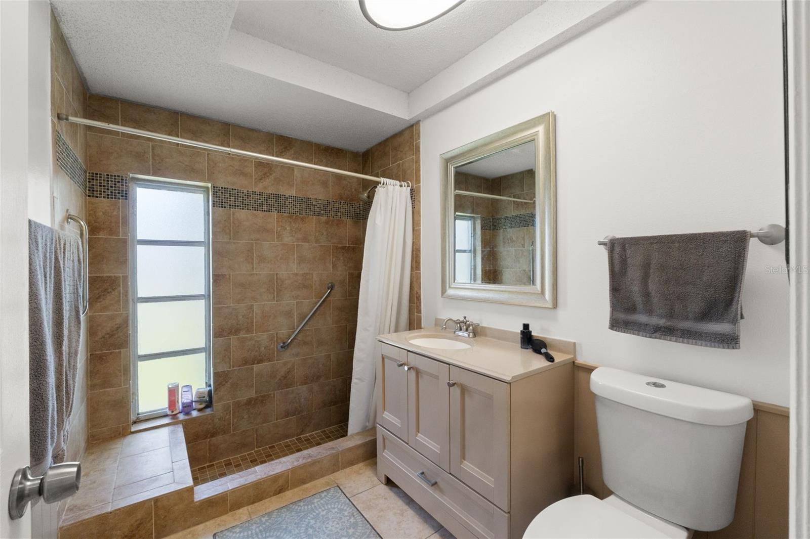 8802 SEELEY LN — photo 20