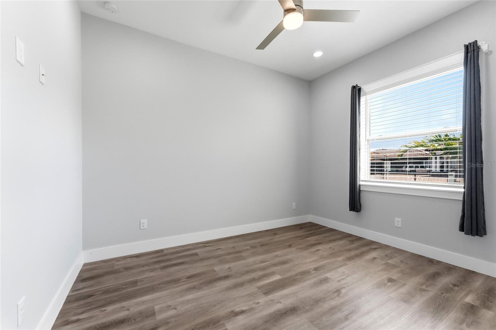 9714 VAN ST — photo 36