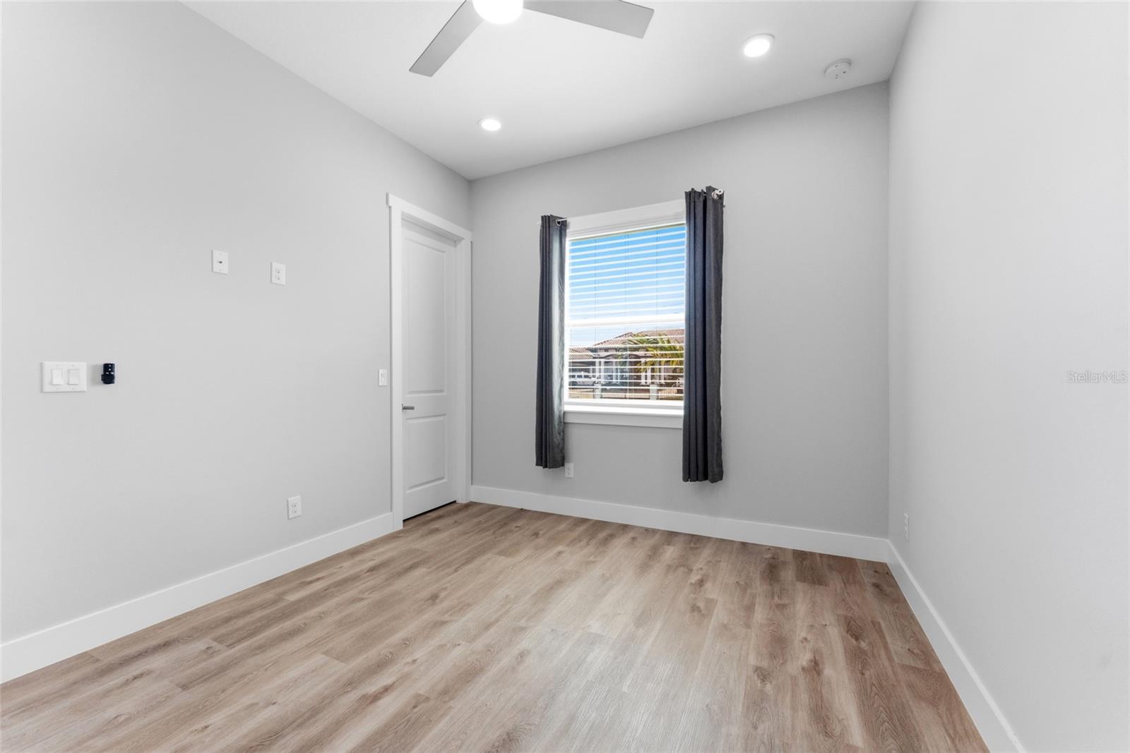 9714 VAN ST — photo 34
