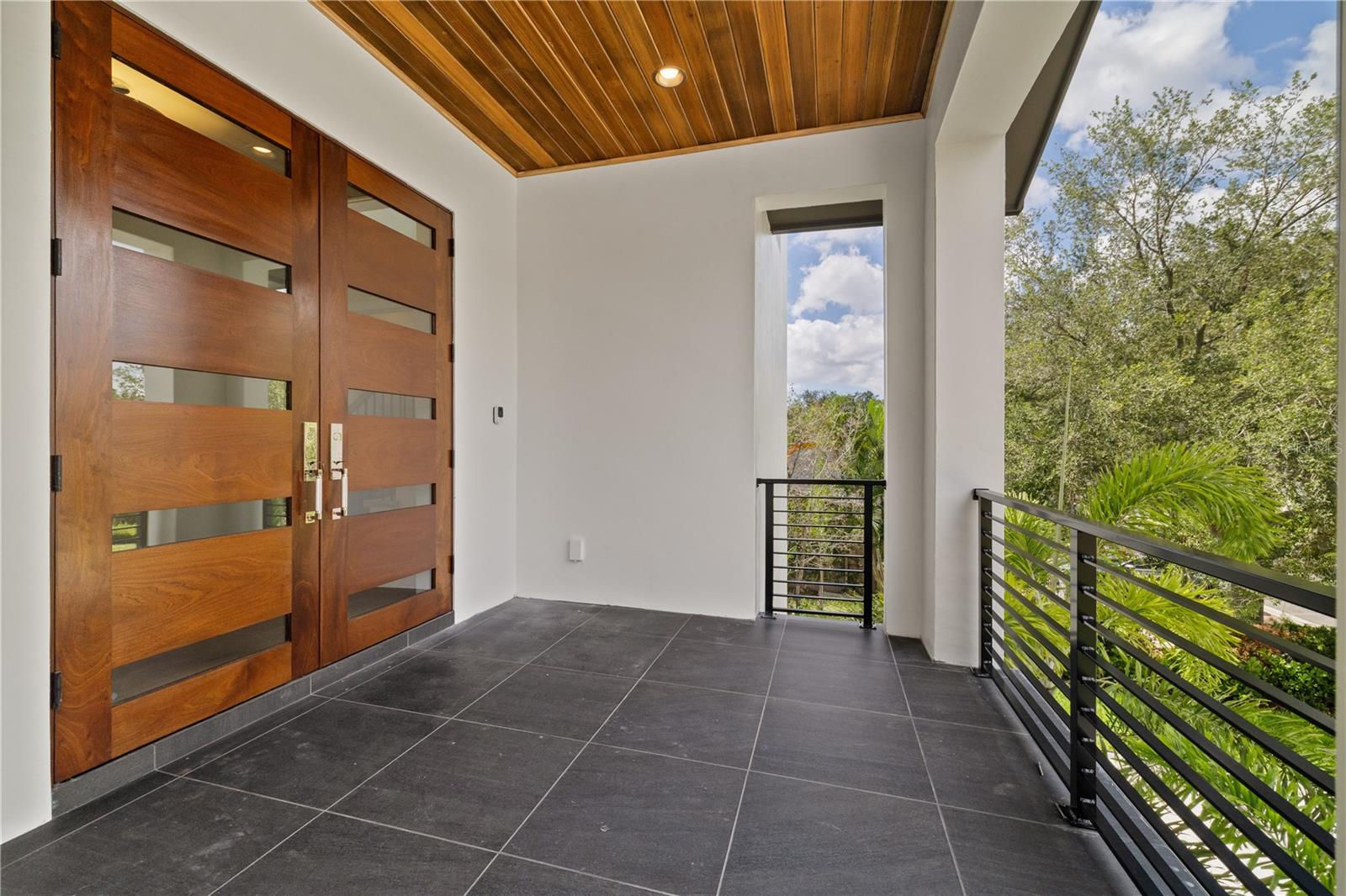 4902 W SAN NICHOLAS ST — photo 3