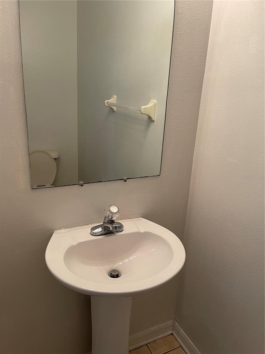 3548 HIGH HAMPTON CIR — photo 9