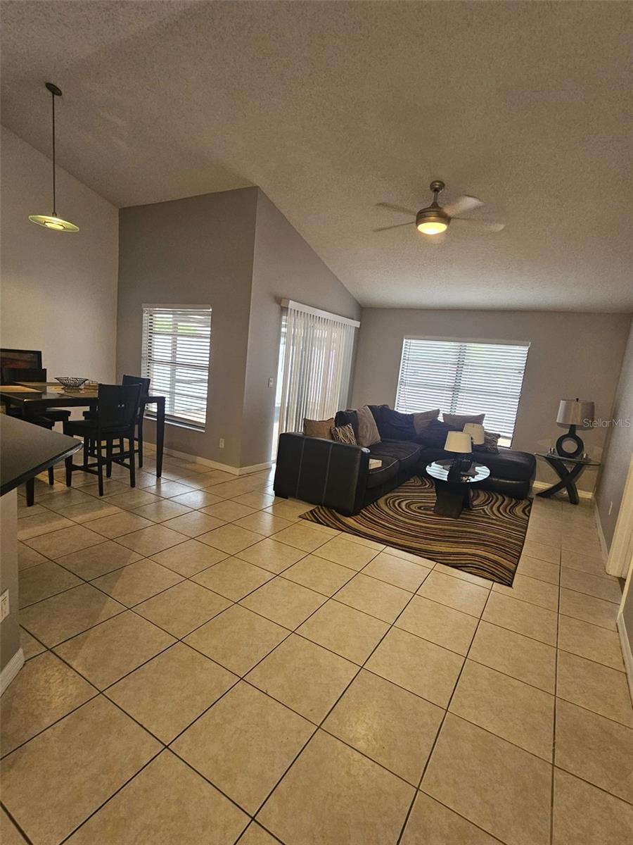 12718 TROWBRIDGE LN — photo 2