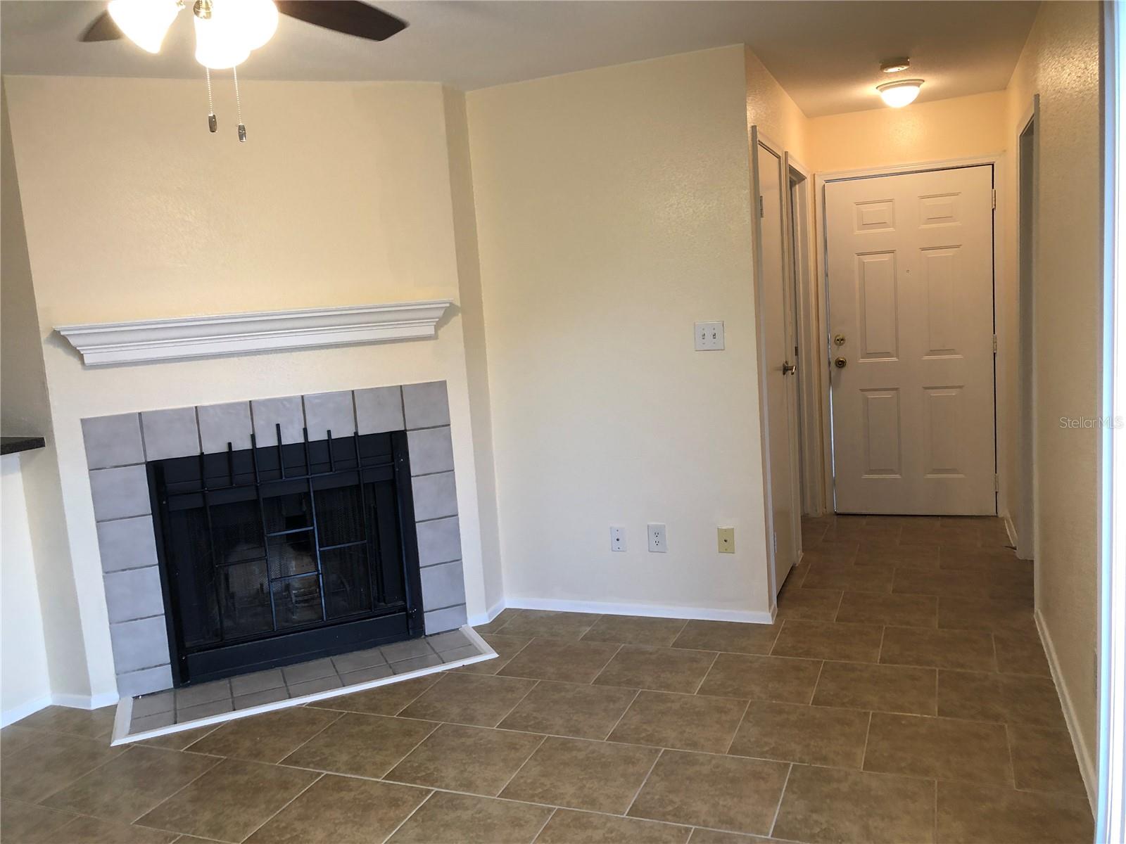 9100 DR MARTIN LUTHER KING JR ST N #202 — photo 5