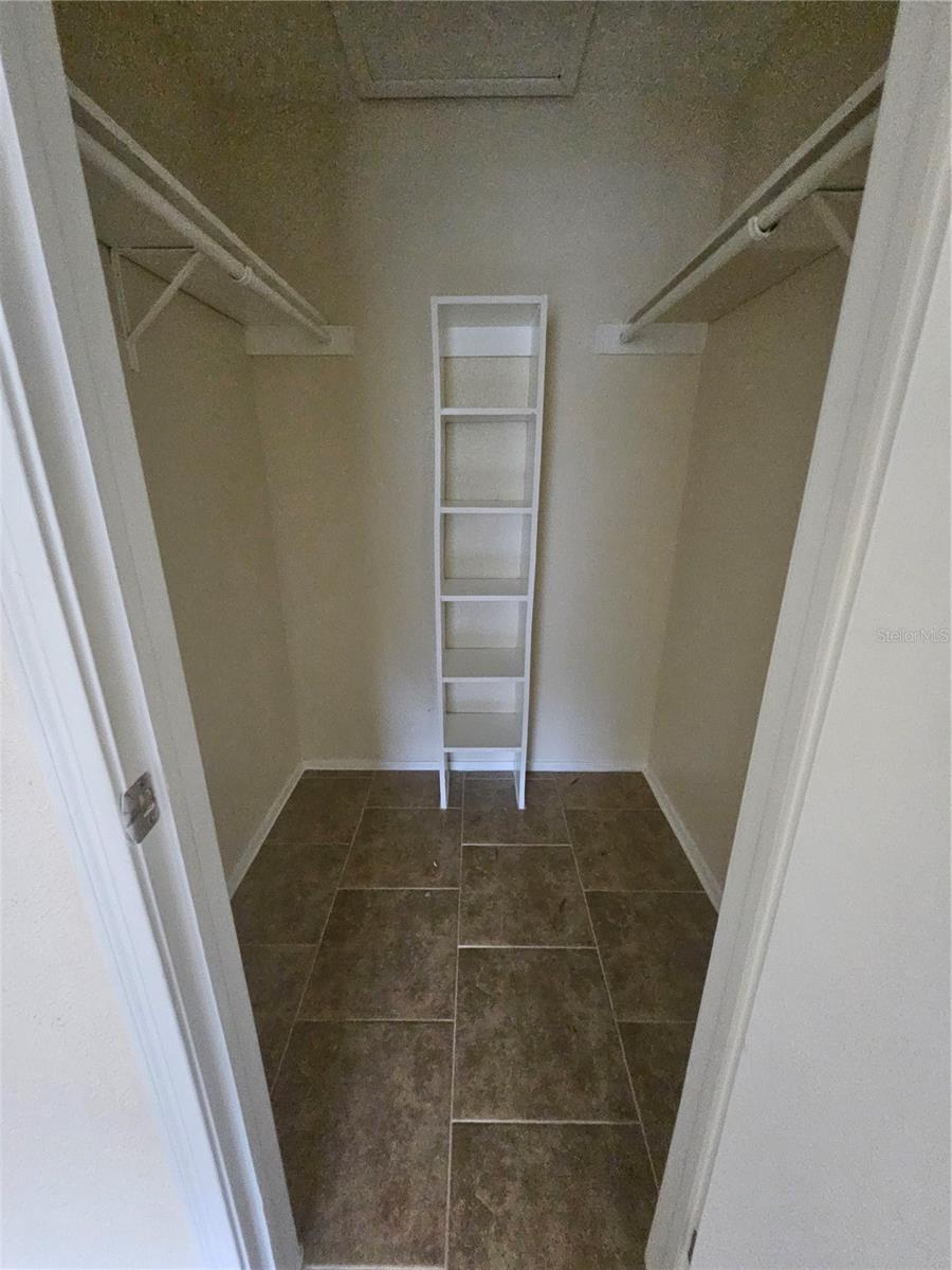 9100 DR MARTIN LUTHER KING JR ST N #202 — photo 11