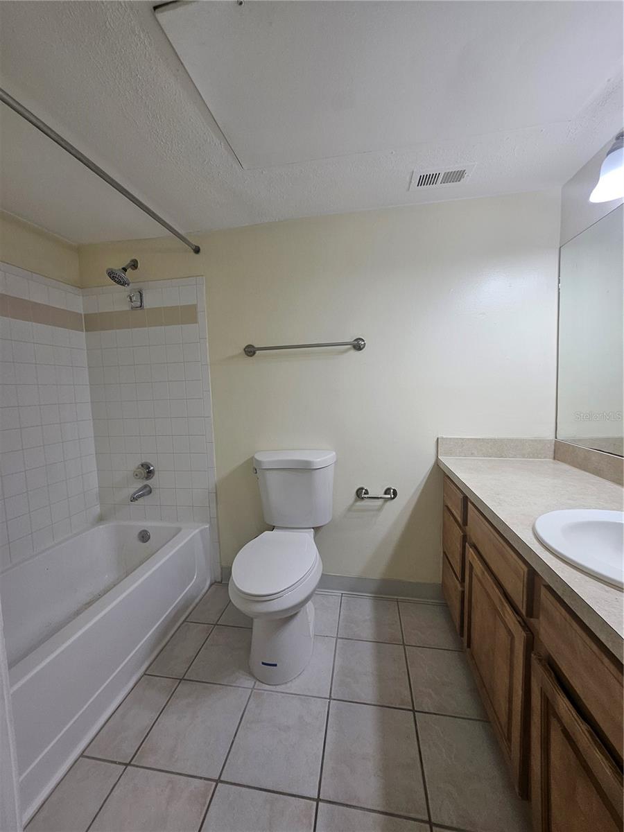 9100 DR MARTIN LUTHER KING JR ST N #202 — photo 12