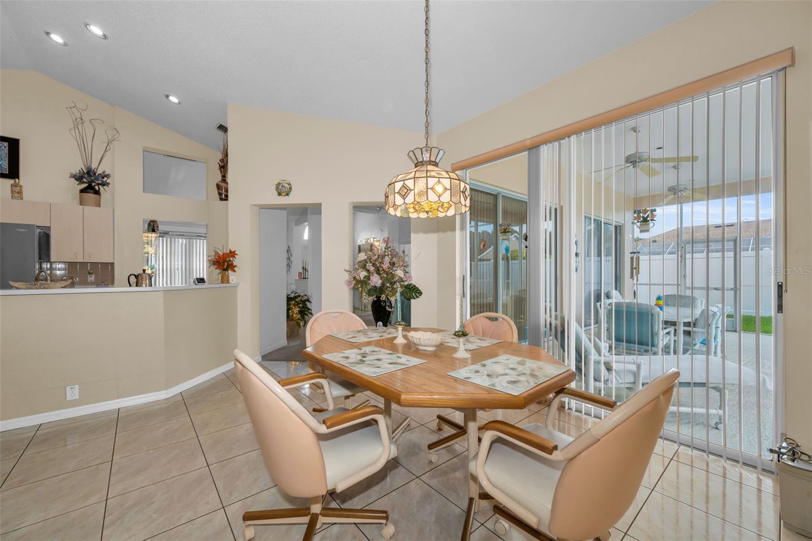 7405 EVESBOROUGH LN — photo 9
