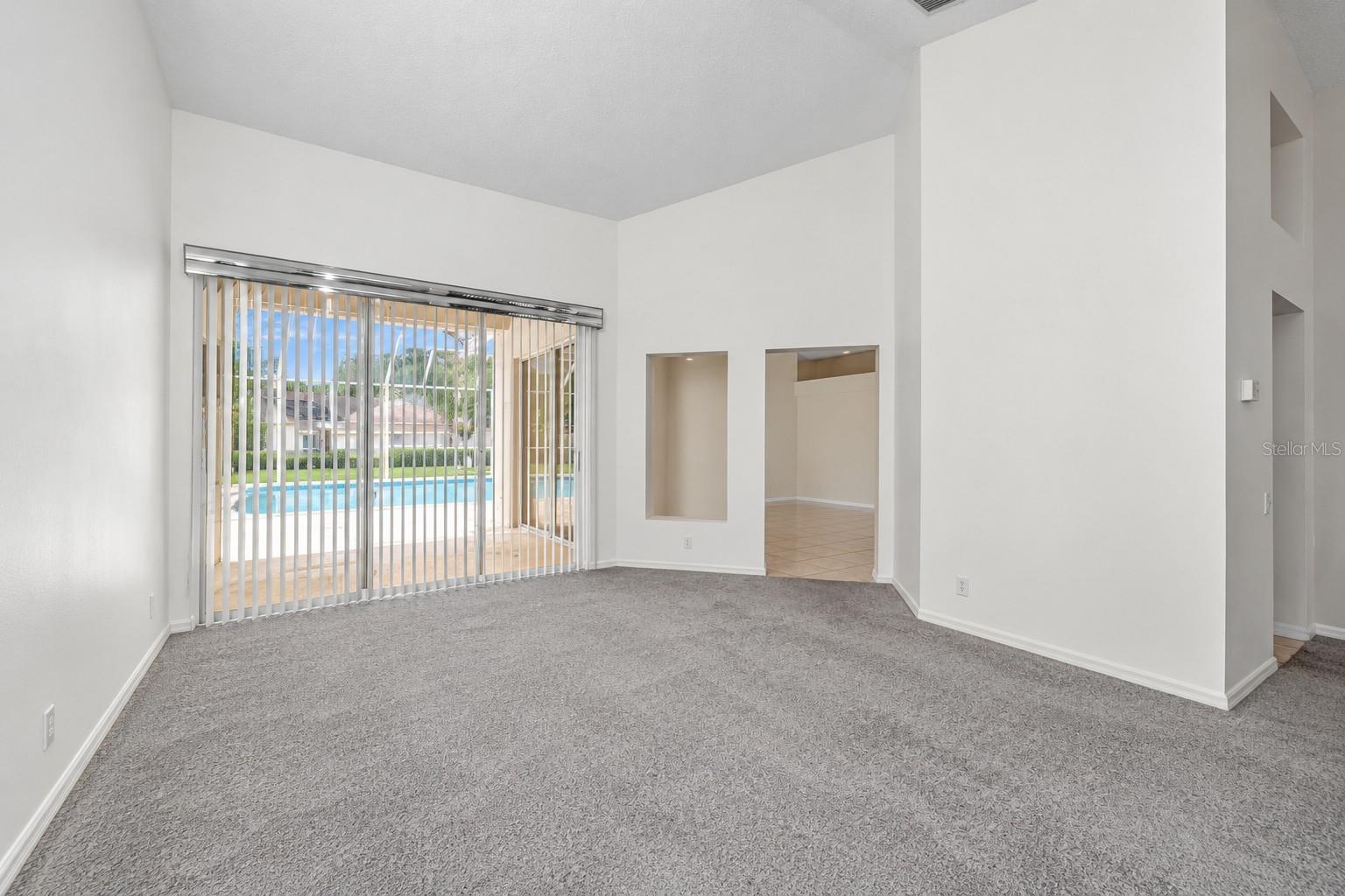 7405 EVESBOROUGH LN — photo 2