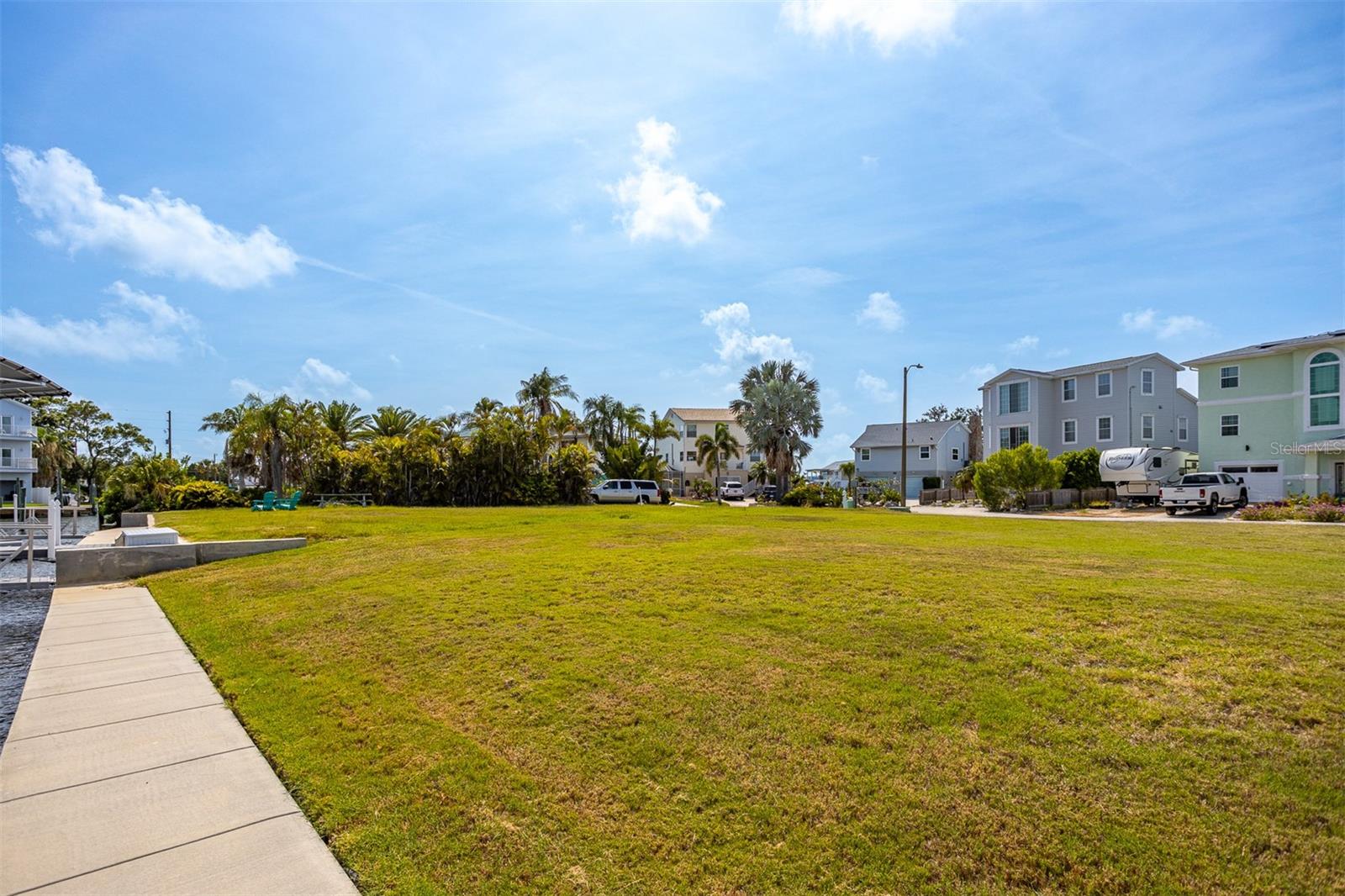 6520 LOUISE CT — photo 18