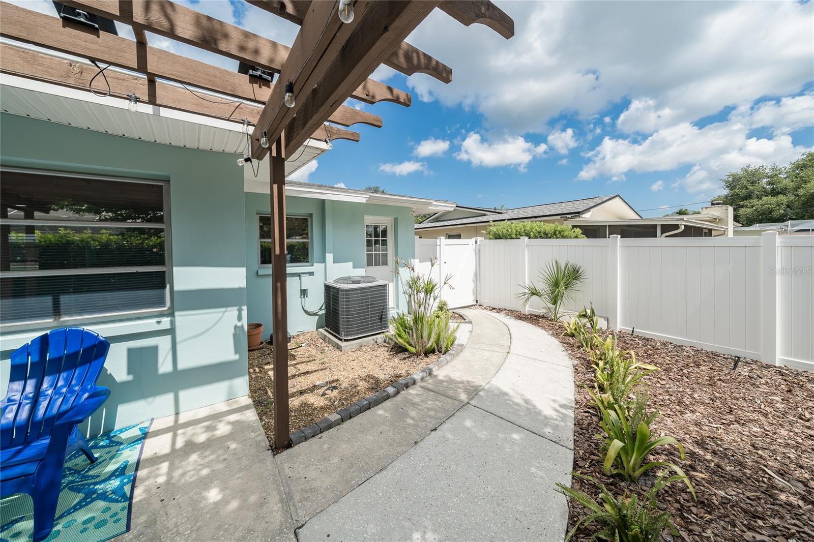 2063 DUNSTON COVE RD — photo 33