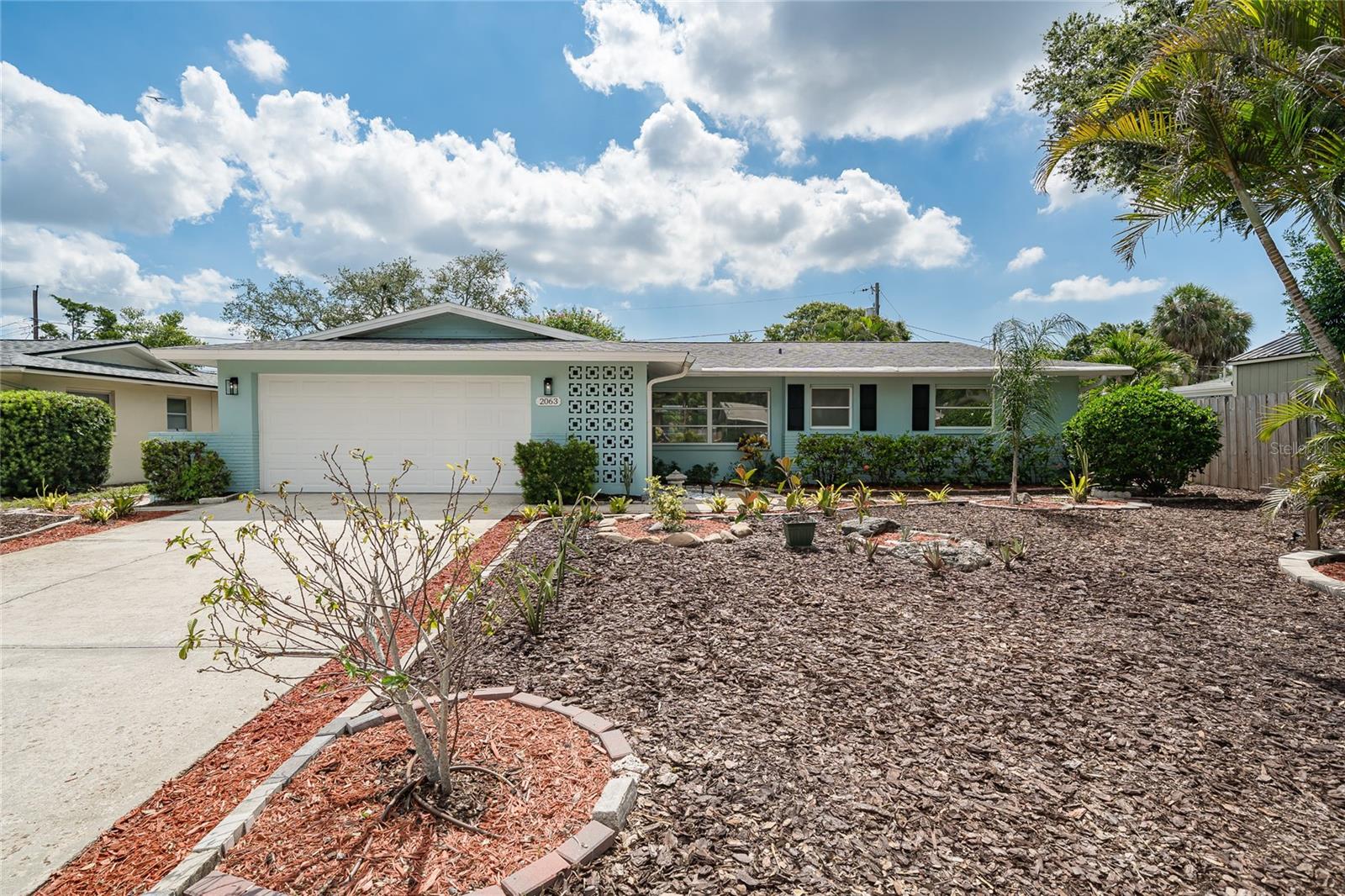 2063 DUNSTON COVE RD — photo 42