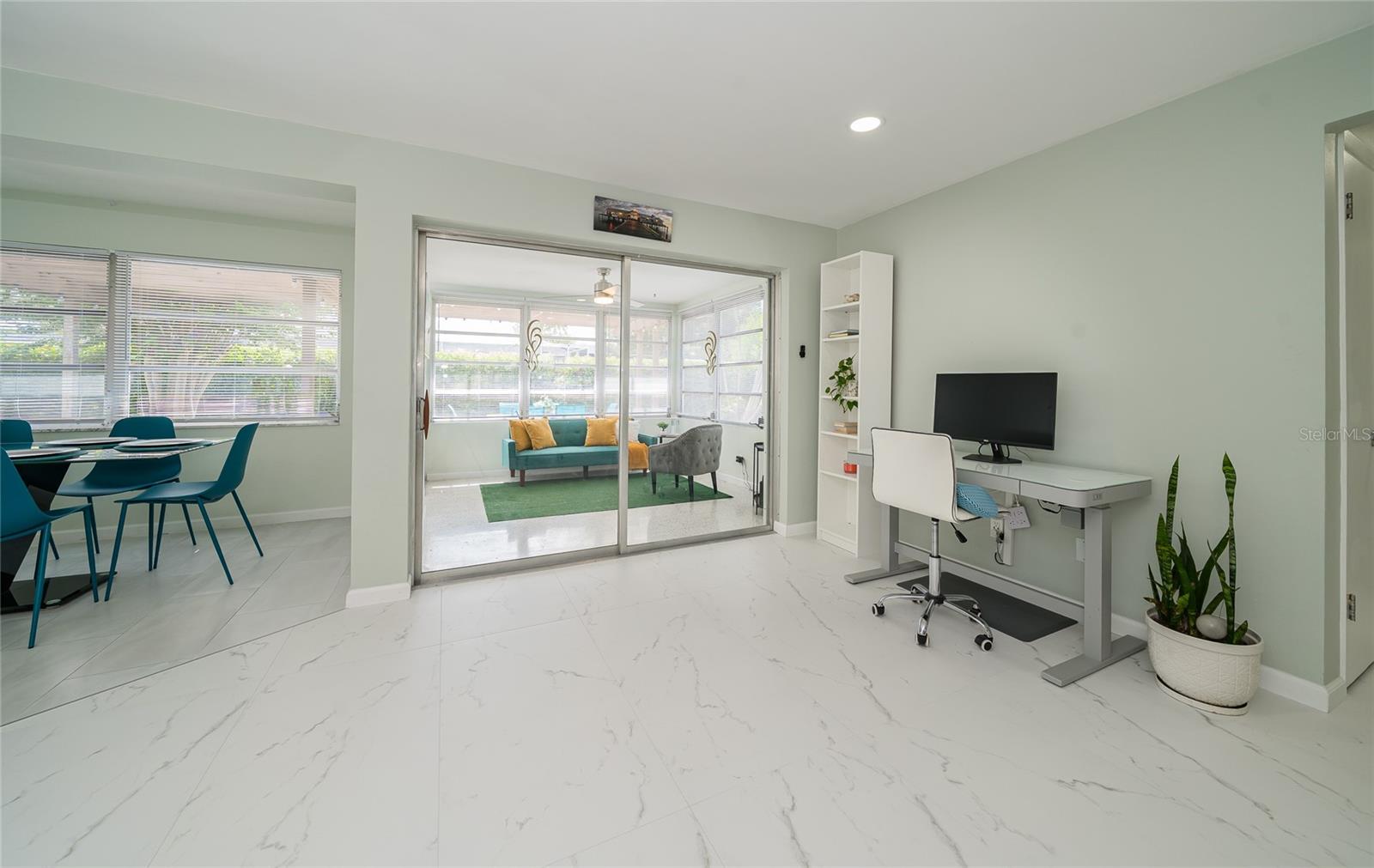 2063 DUNSTON COVE RD — photo 10