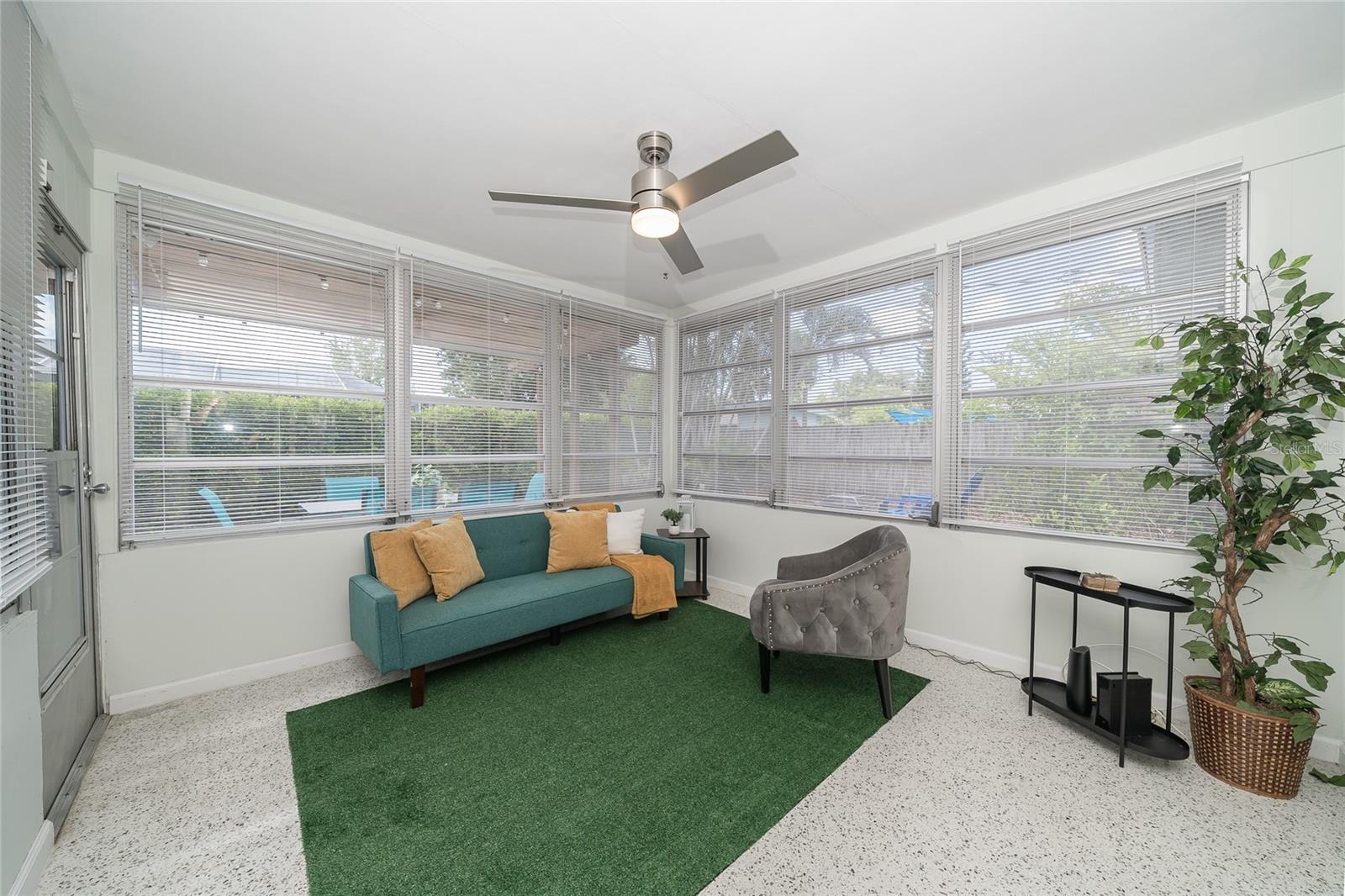 2063 DUNSTON COVE RD — photo 29