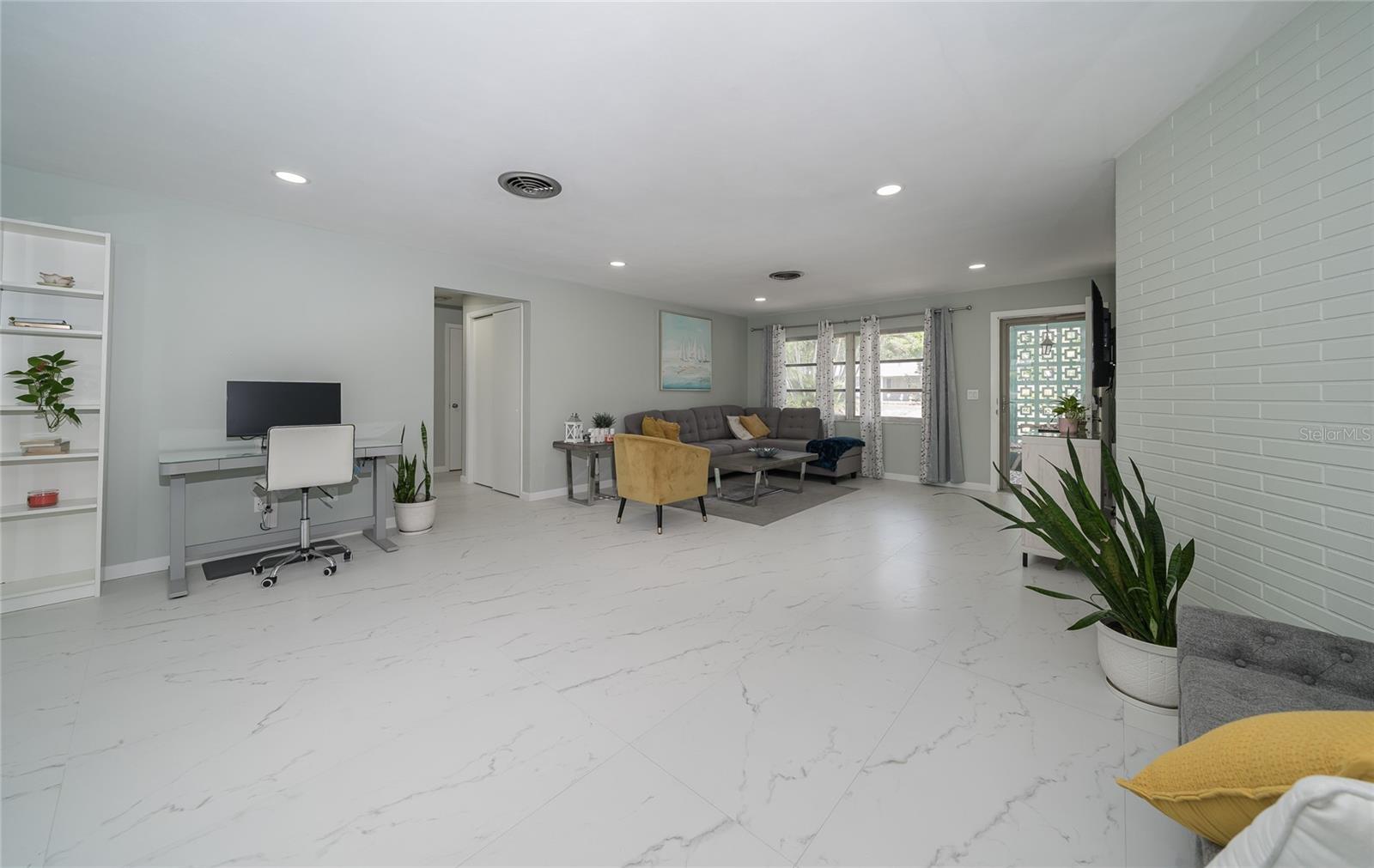 2063 DUNSTON COVE RD — photo 11