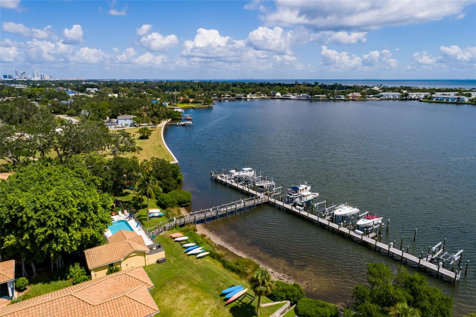 190 BANYAN BAY DR — photo 3